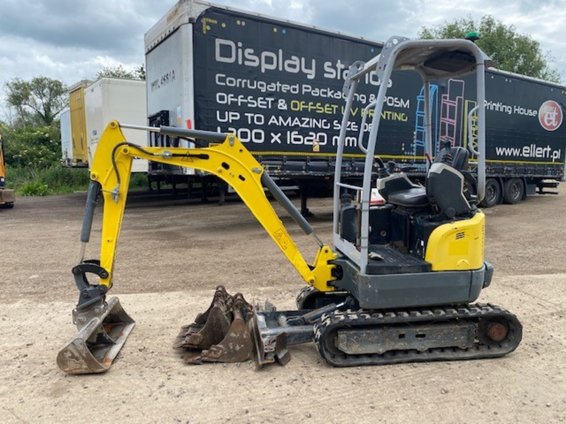 2015 WACKER NEUSON E17Z, 1.7 TON MINI DIGGER *PLUS VAT* - Image 2 of 13