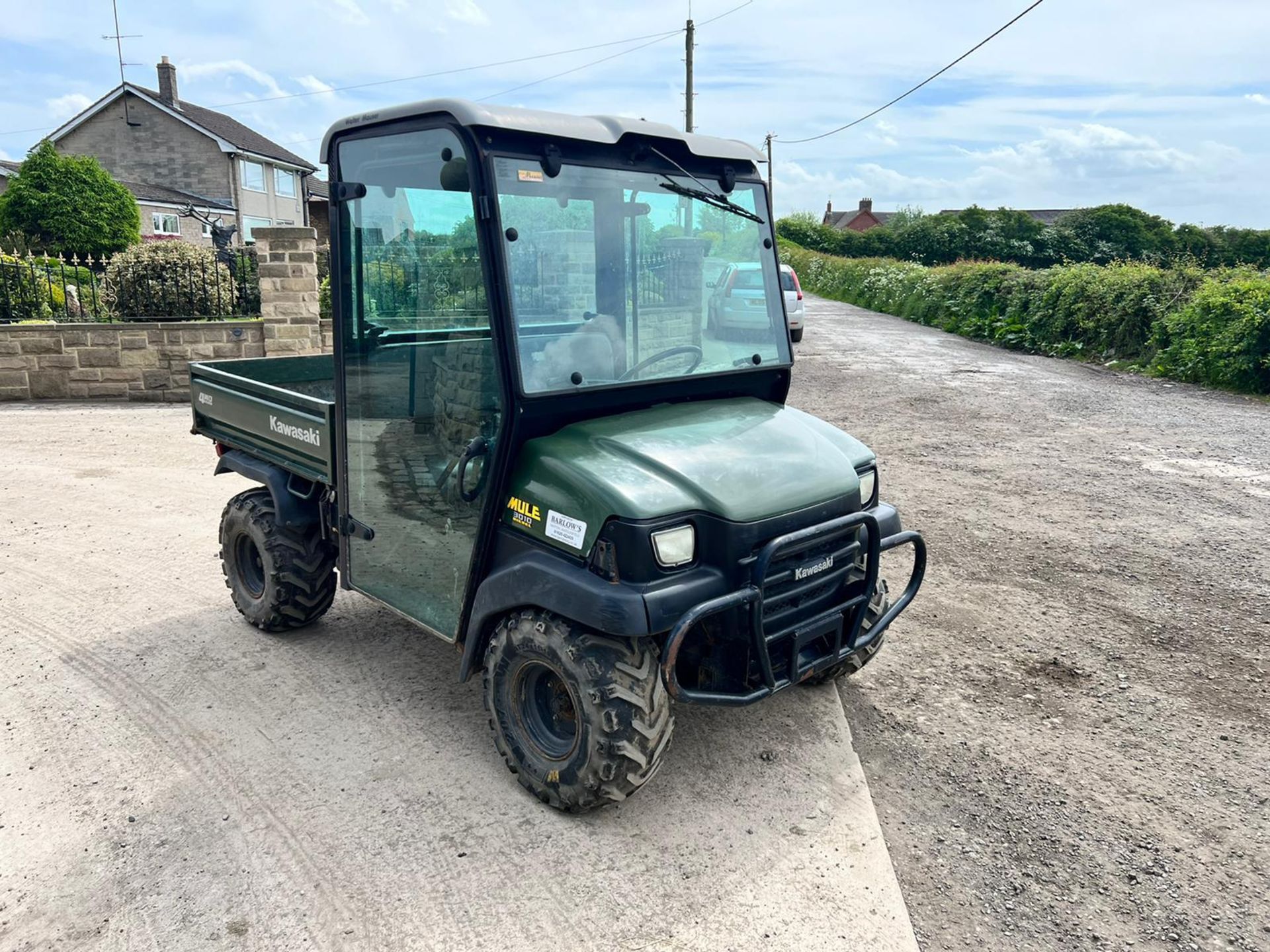 KAWASAKI MULE 3010 "PLUS VAT", RUNS AND DRIVES, FULL GLASS CAB, MANUAL TIPPING BACK "PLUS VAT"