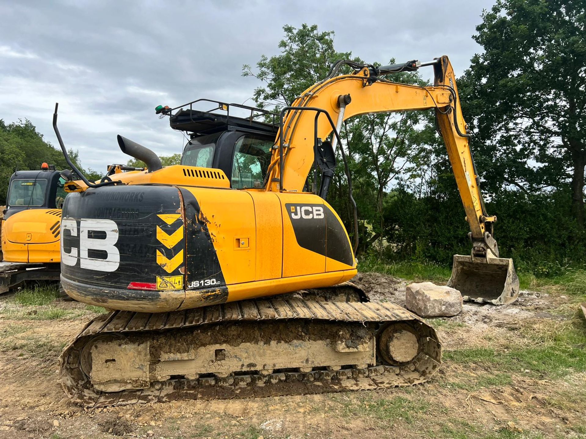 2014 JCB JS130LC 13 Ton Excavator *PLUS VAT* - Image 2 of 11