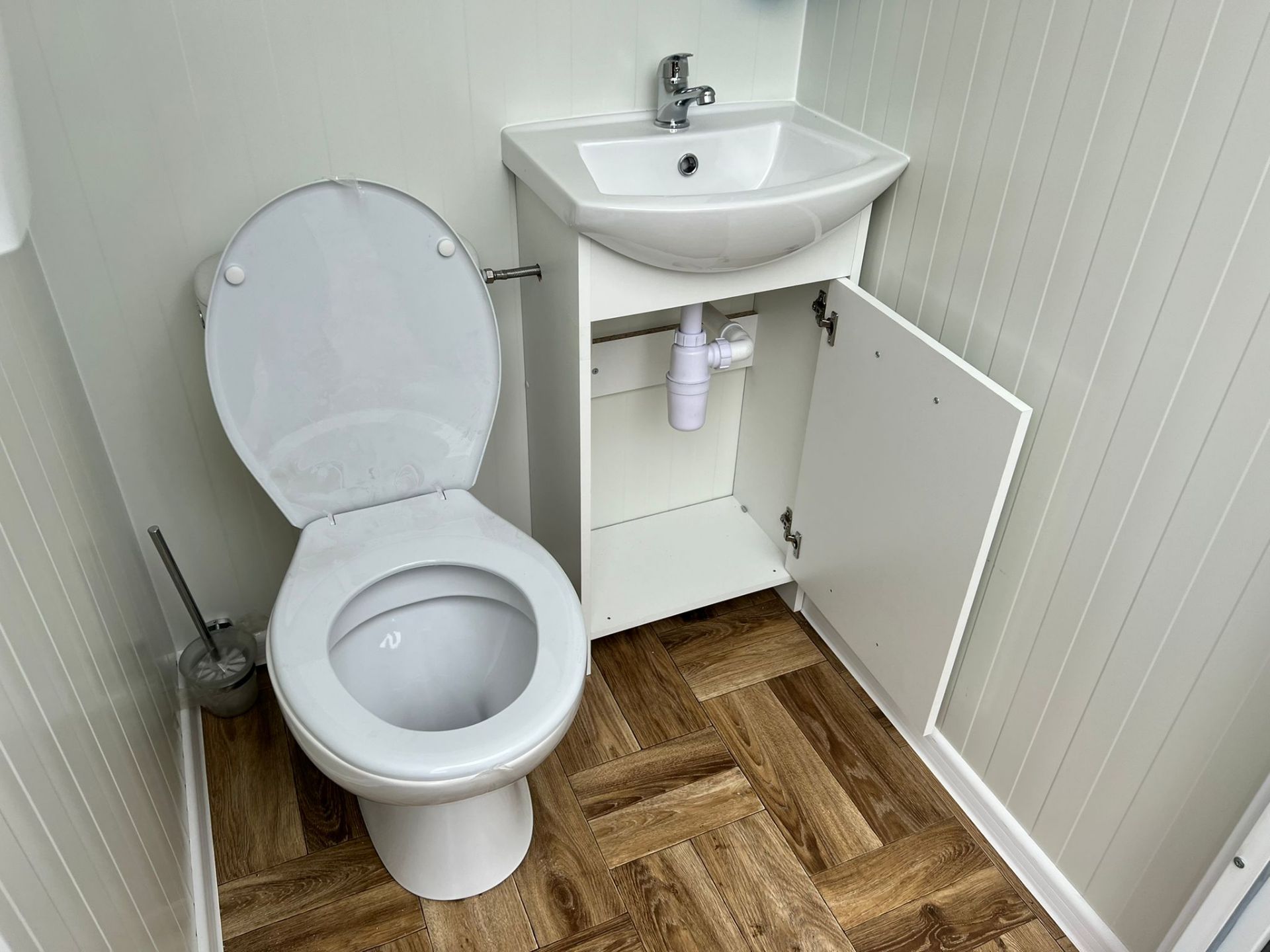 New And Unused Portable Unisex Toilet Cabin *PLUS VAT* - Image 5 of 8