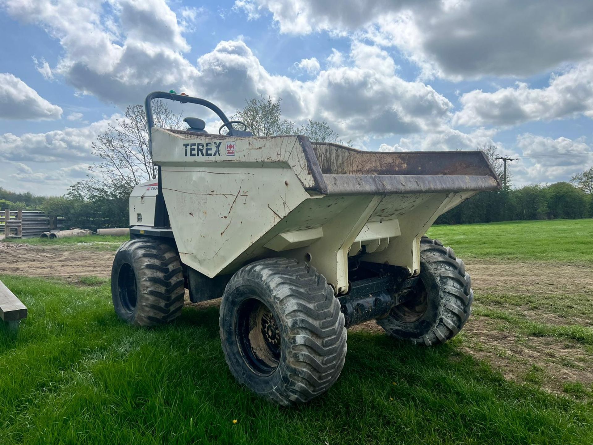 Terex PT9000 9 Ton 4WD Dumper, Runs Drives And Tips *PLUS VAT* - Image 4 of 16