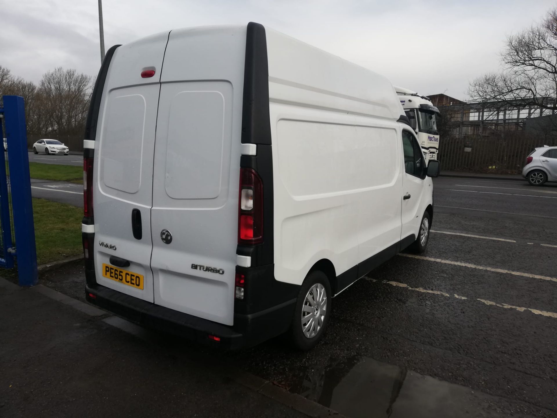 2015/65 VAUXHALL VIVARO 2900 BT PV CDTI ECO S/S WHITE PANEL VAN, 126K MILES, 1.6 DIESEL *PLUS VAT* - Image 7 of 10