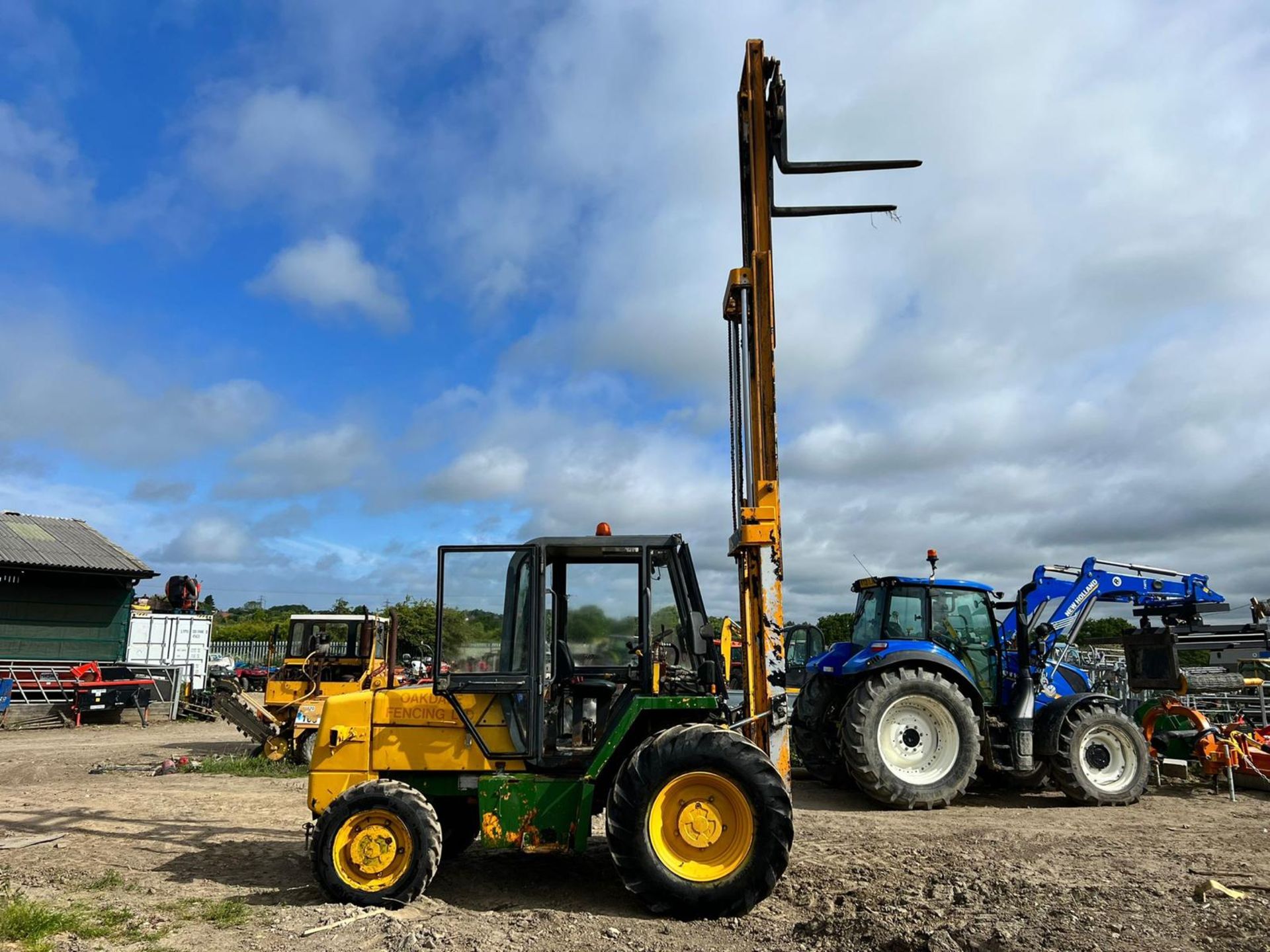 JCB 926 4x4 DIESEL ROUGH TERRAIN FORKLIFT, ROAD REGISTERED, ELECTRIC START *PLUS VAT* - Image 8 of 23