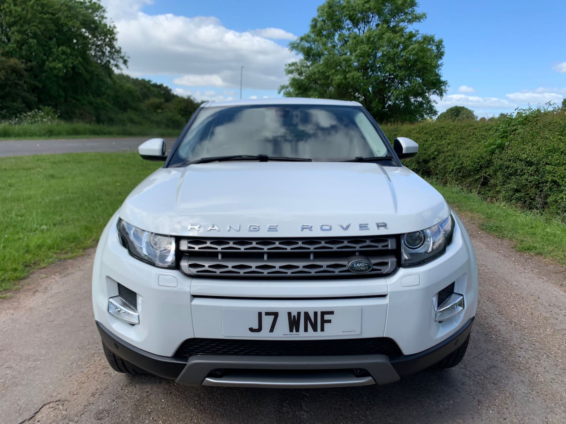 2015 LAND ROVER RANGE ROVER EVOQUE PURE T SD4 AUTO WHITE ESTATE, 104,856 MILES *NO VAT* - Image 2 of 28