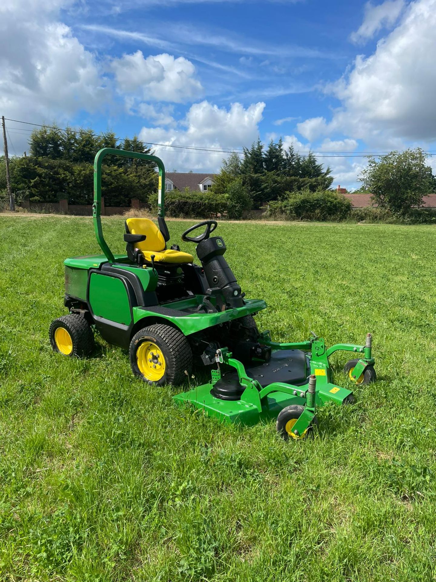 JOHN DEERE 1445 RIDE ON LAWN MOWER *NO VAT* - Image 7 of 12