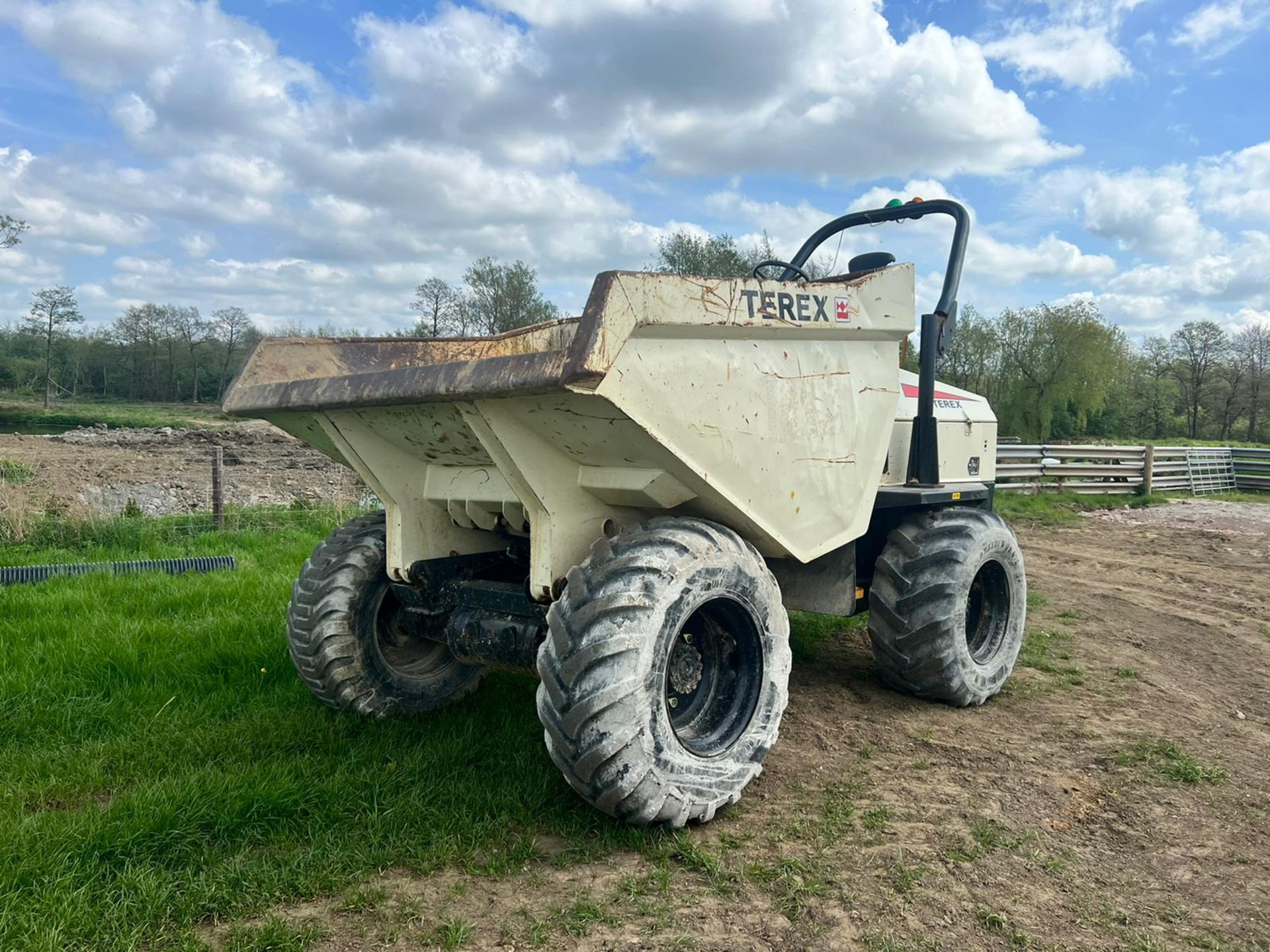 Terex PT9000 9 Ton 4WD Dumper, Runs Drives And Tips *PLUS VAT* - Image 2 of 16