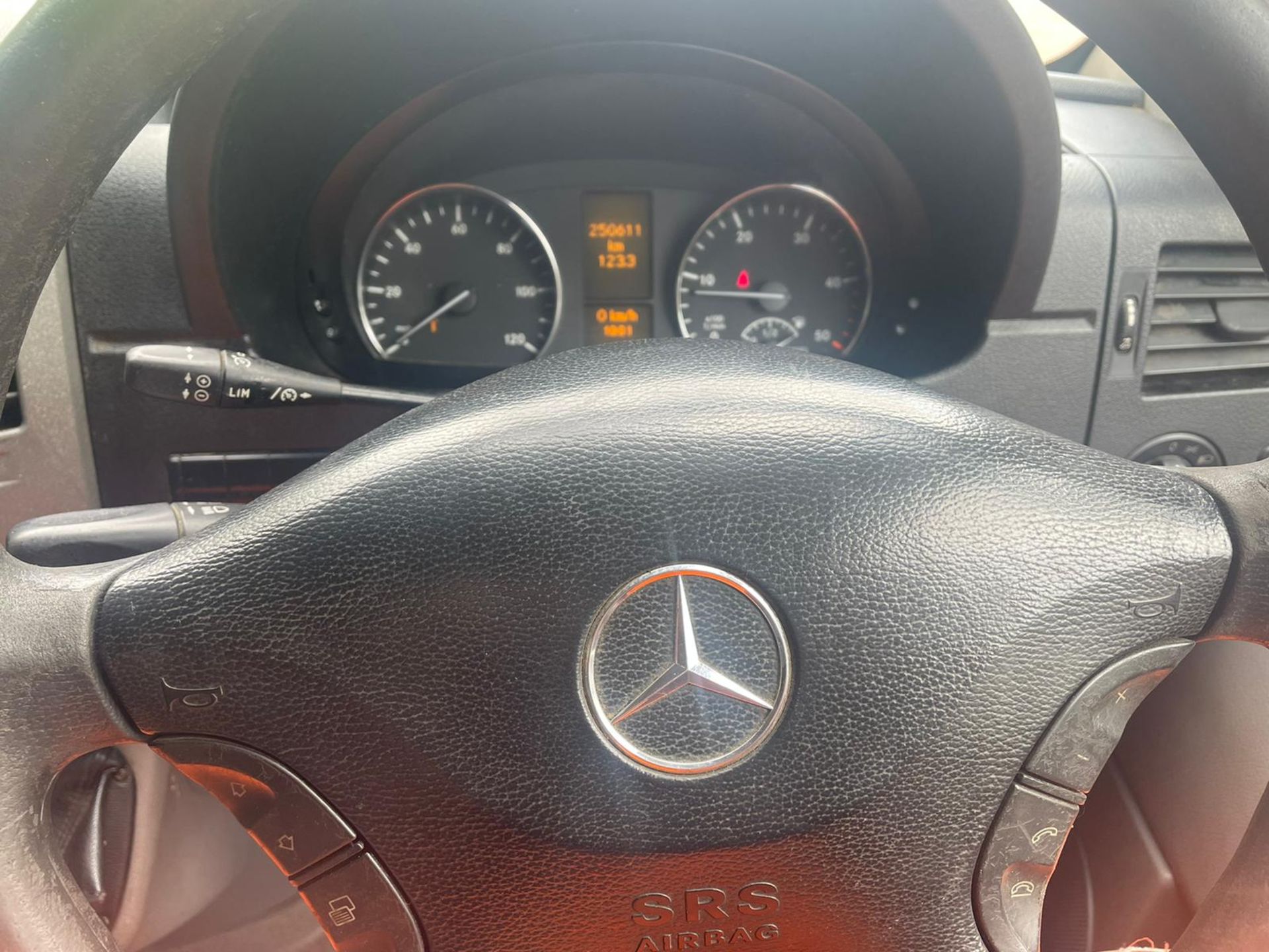 2011/61 MERCEDES-BENZ SPRINTER 513 CDI ORANGE HCV, 2 KEYS AND REVERSING CAMERA *NO VAT* - Image 14 of 33