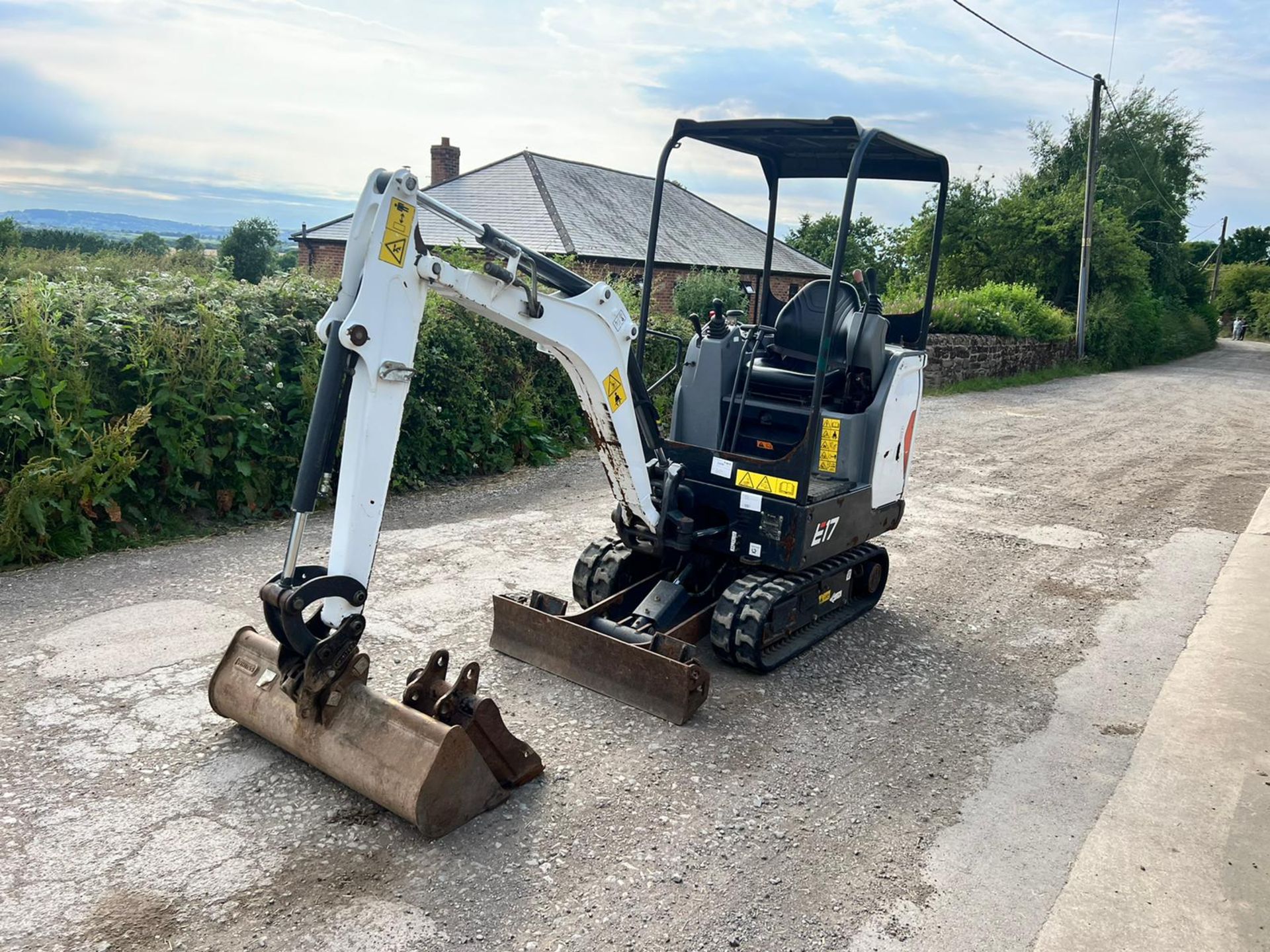 2020/2019 Bobcat E17 1.7 Ton Mini Digger *PLUS VAT* - Image 2 of 17