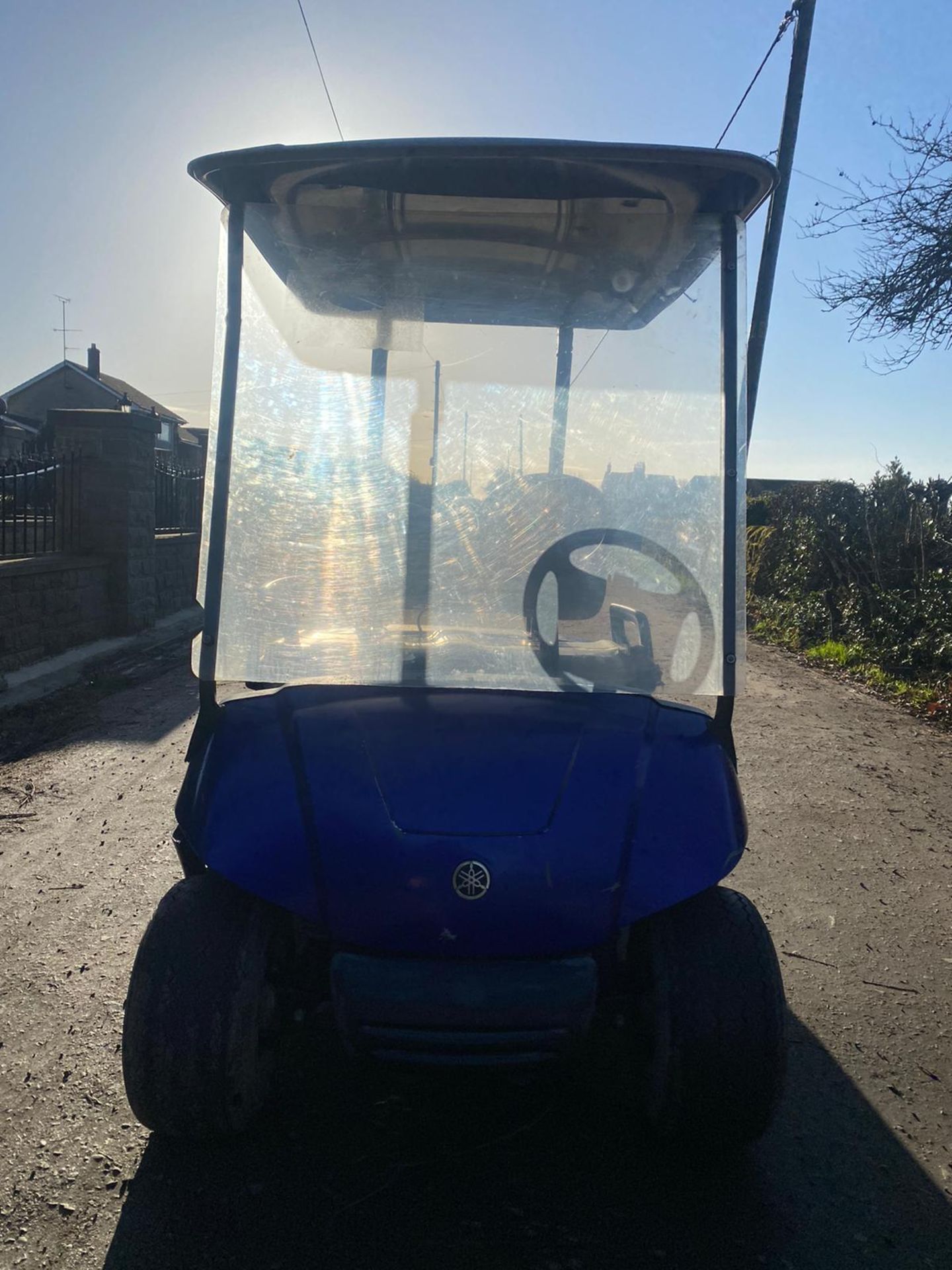YAMAHA GOLF BUGGY, RUNS AND DRIVES, BATTERIES ARE ALL CHARGED *PLUS VAT* - Image 2 of 6