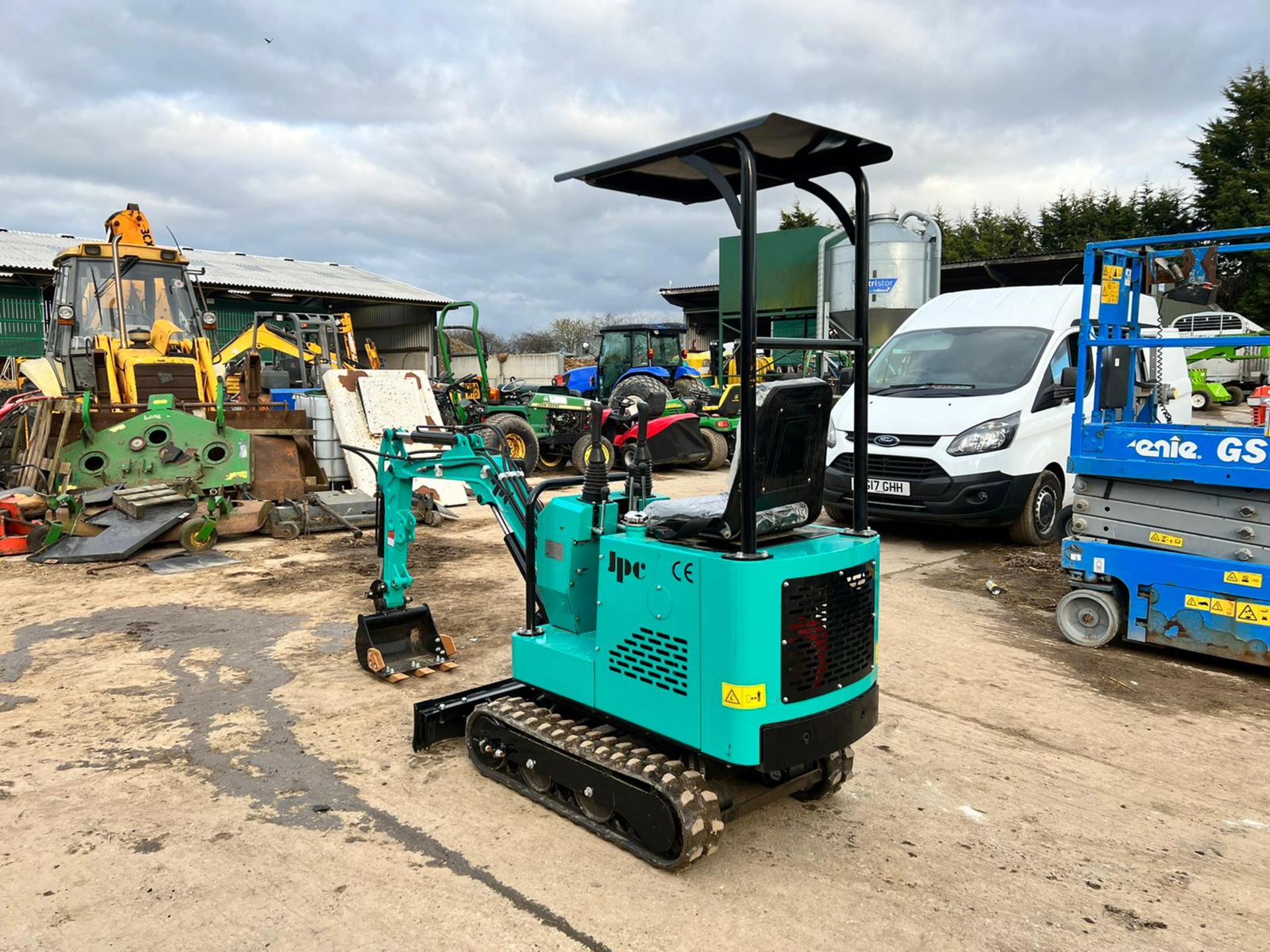 New And Unused JPC PC10 1 Ton Mini Digger, Runs Drives And Digs, Rubber Tracks *PLUS VAT* - Image 4 of 10