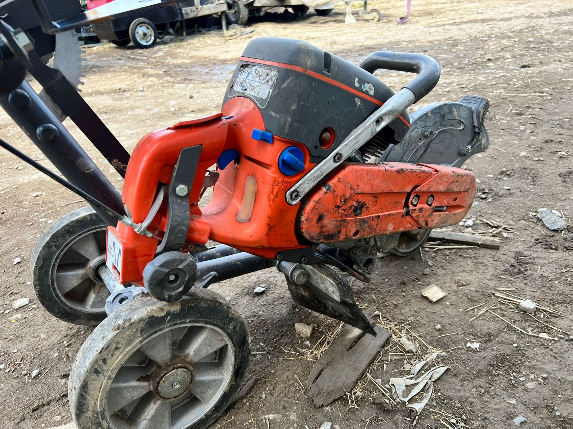 Husqvarna K760 Disc Cutter With 2015 Husqvarna KV760 Trolley *PLUS VAT* - Image 8 of 9