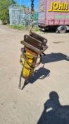 Hydraulic breaker 30mm pin working order it's had a new breaker pin as well *PLUS VAT*