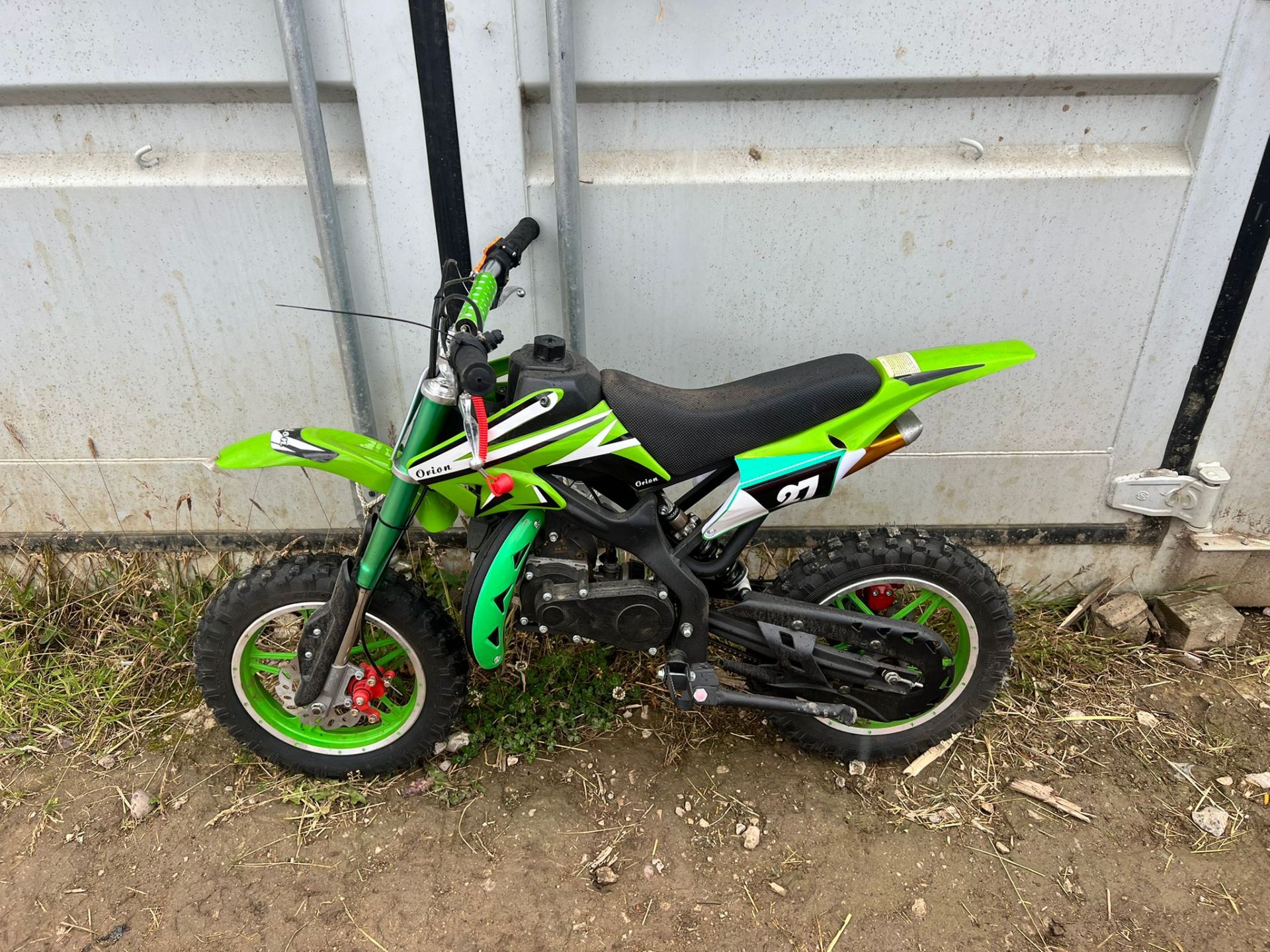 New And Unused 49cc Mini Motor Bike *PLUS VAT* - Image 7 of 9