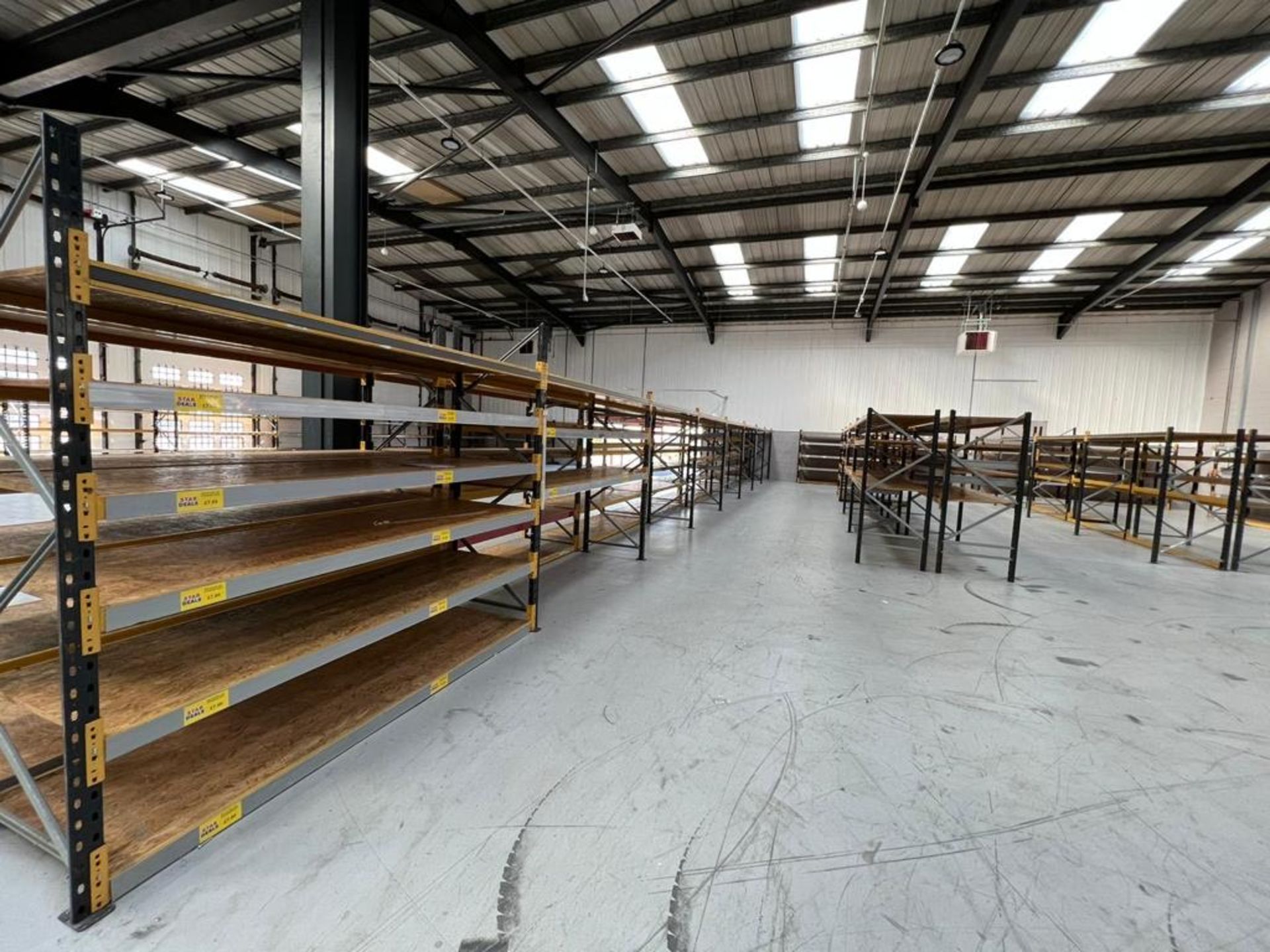 REDI RACK PALLET RACKING/ SHELVING/ STORAGE - 9 uprights, 24 pairs of beams, 24 boards *NO VAT*