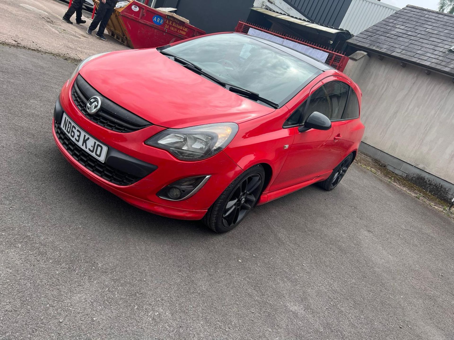 2013/63 VAUXHALL CORSA LIMITED EDITION RED HATCHBACK, 2 KEYS, FULL LOG BOOK *NO VAT* - Image 2 of 6