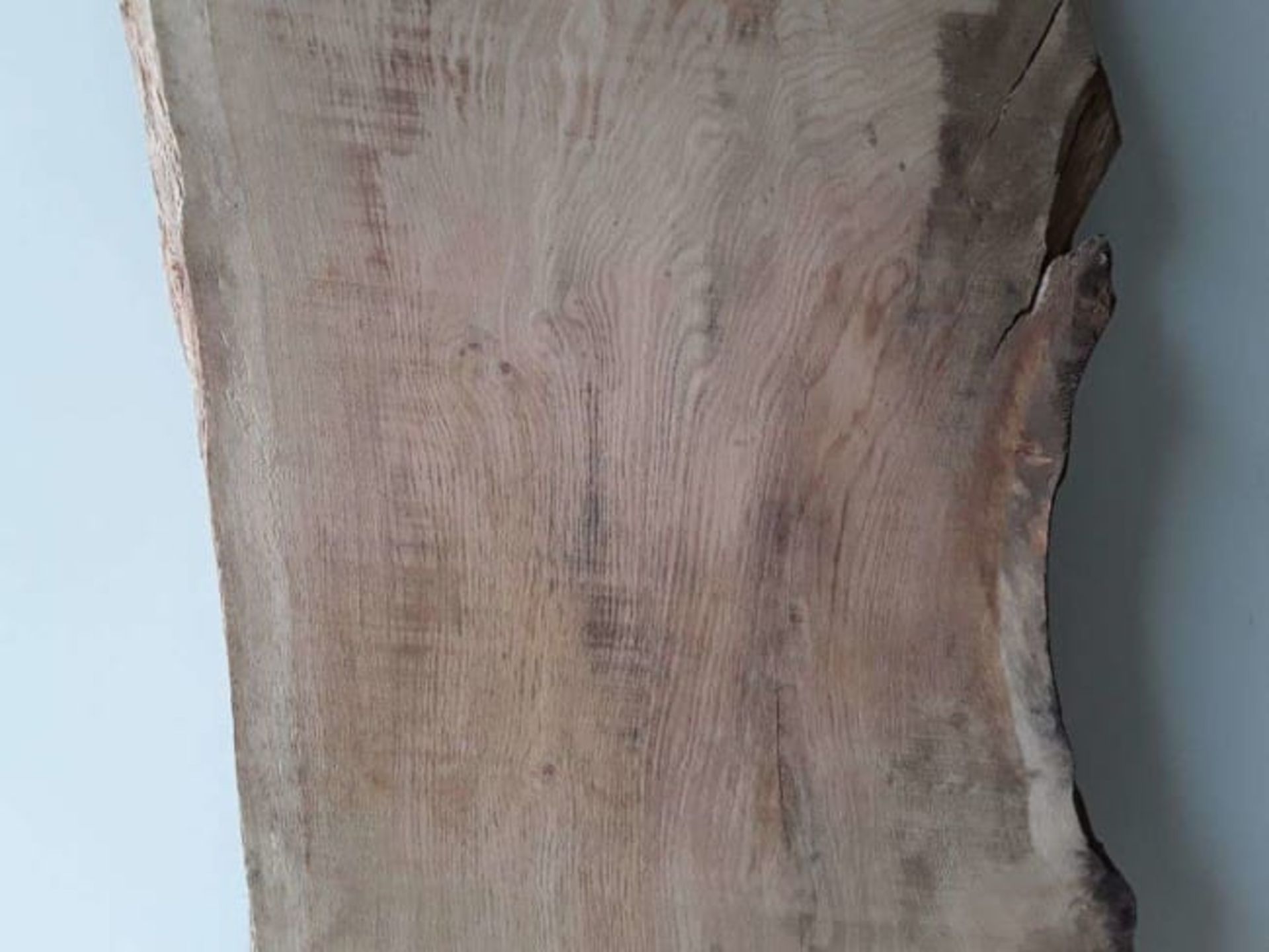 1X HARDWOOD AIR DRIED SAWN WANEY EDGE / LIVE EDGE ENGLISH OAK TIMBER SLAB / TABLE TOP *NO VAT* - Image 3 of 3