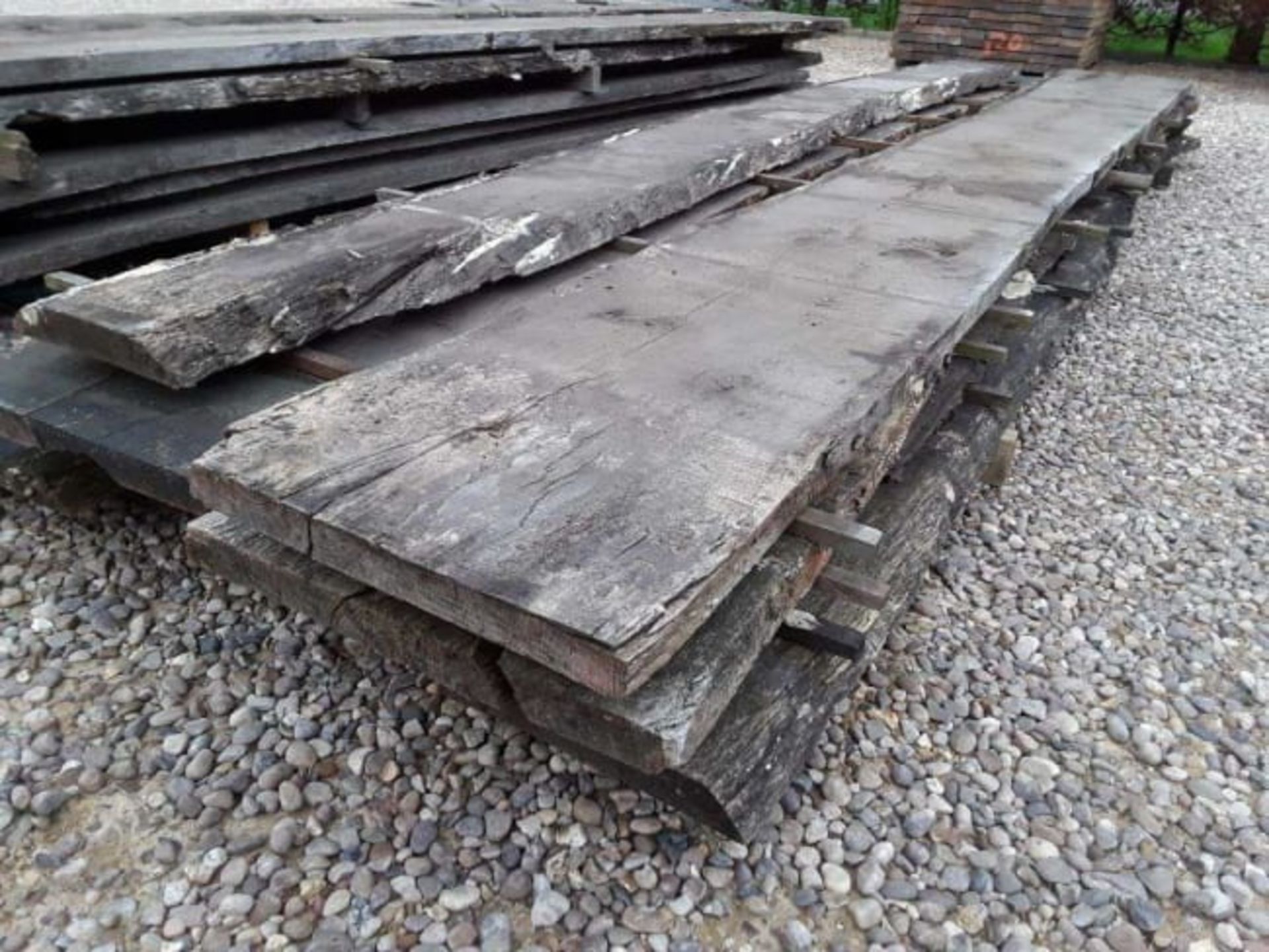 9X HARDWOOD AIR DRIED TIMBER WANEY EDGE / LIVE EDGE ENGLISH OAK BOARDS / SLABS / PLANKS *NO VAT* - Image 2 of 4