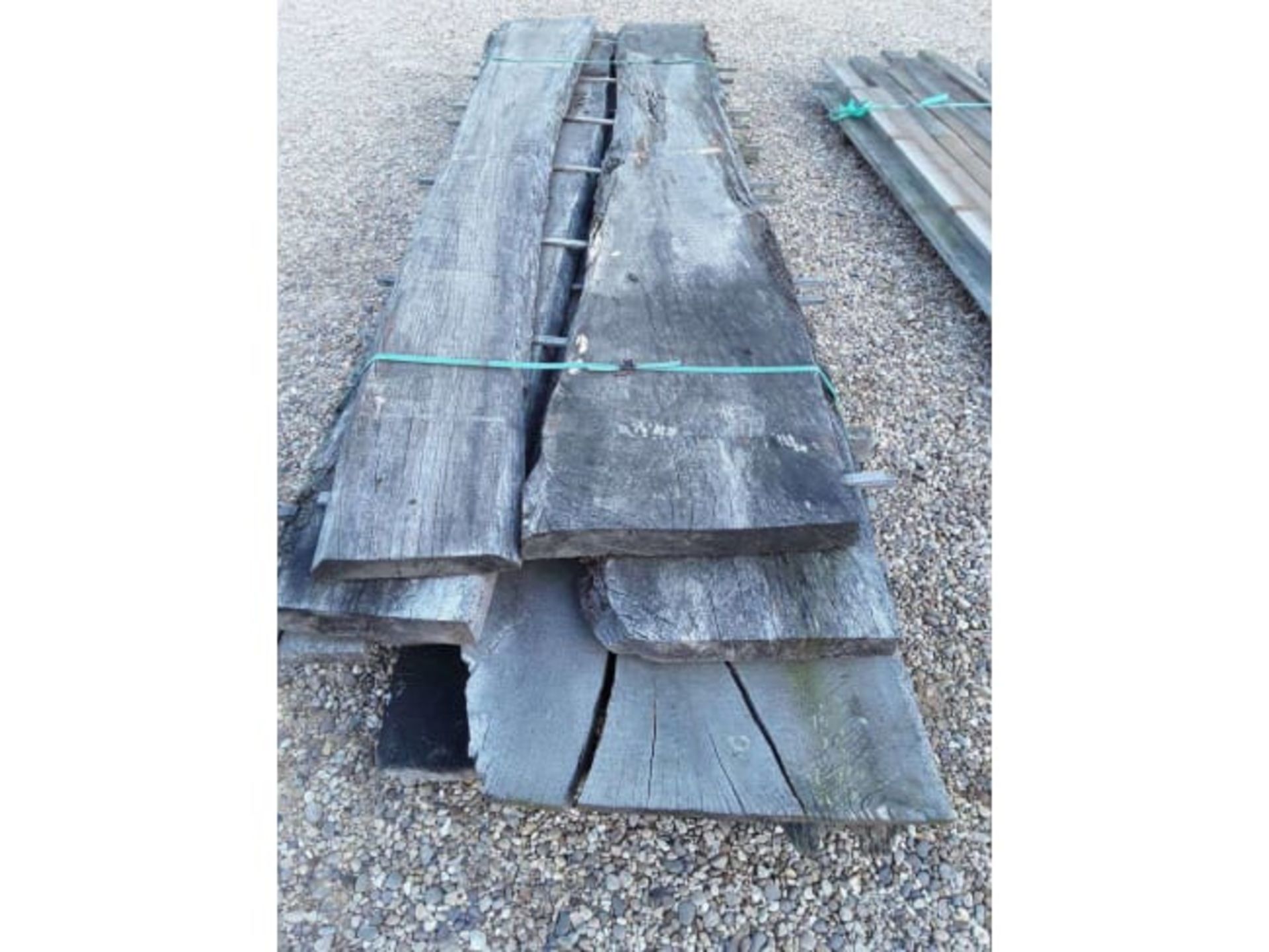 10X HARDWOOD AIR DRIED SAWN TIMBER WANEY EDGE / LIVE EDGE ENGLISH OAK BOARDS / PLANKS *NO VAT* - Image 2 of 3