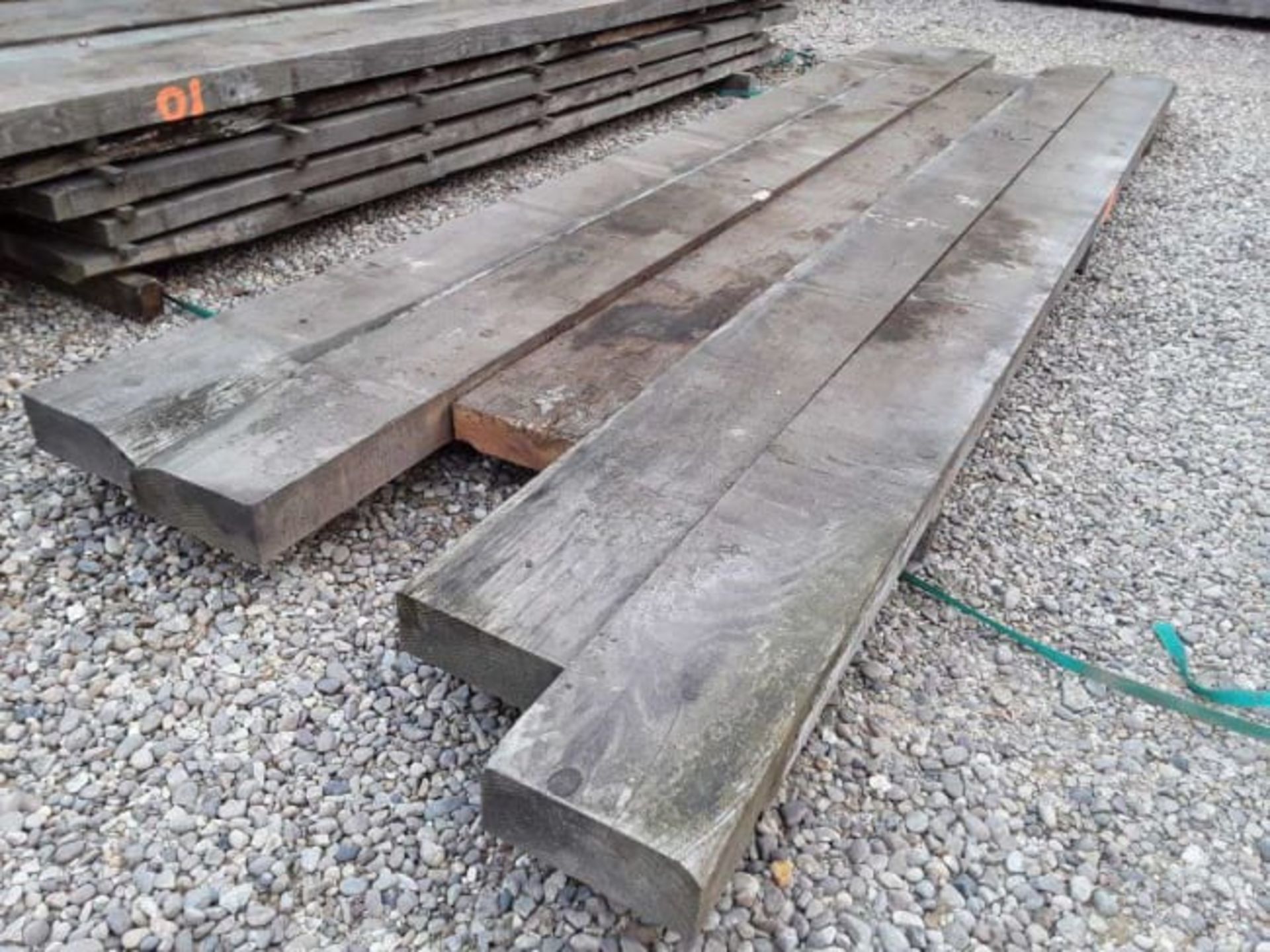 17xSOFTWOOD AIR DRIED SAWN TIMBER DOUGLAS FIR WANEY EDGE/LIVE EDGE/SQUARE EDGE BEAMS/BOARDS *NO VAT* - Image 4 of 4