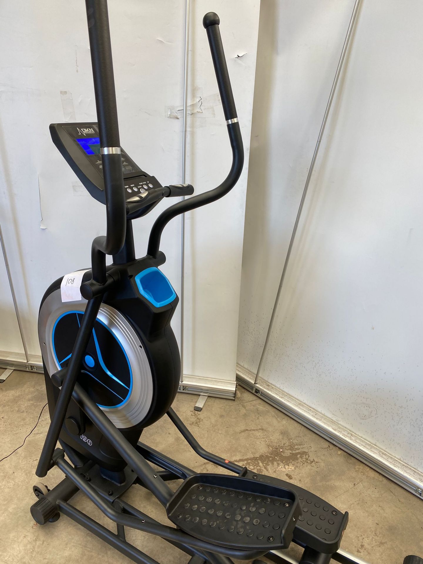 DKN XC190 cross trainer *PLUS VAT* - Image 2 of 3