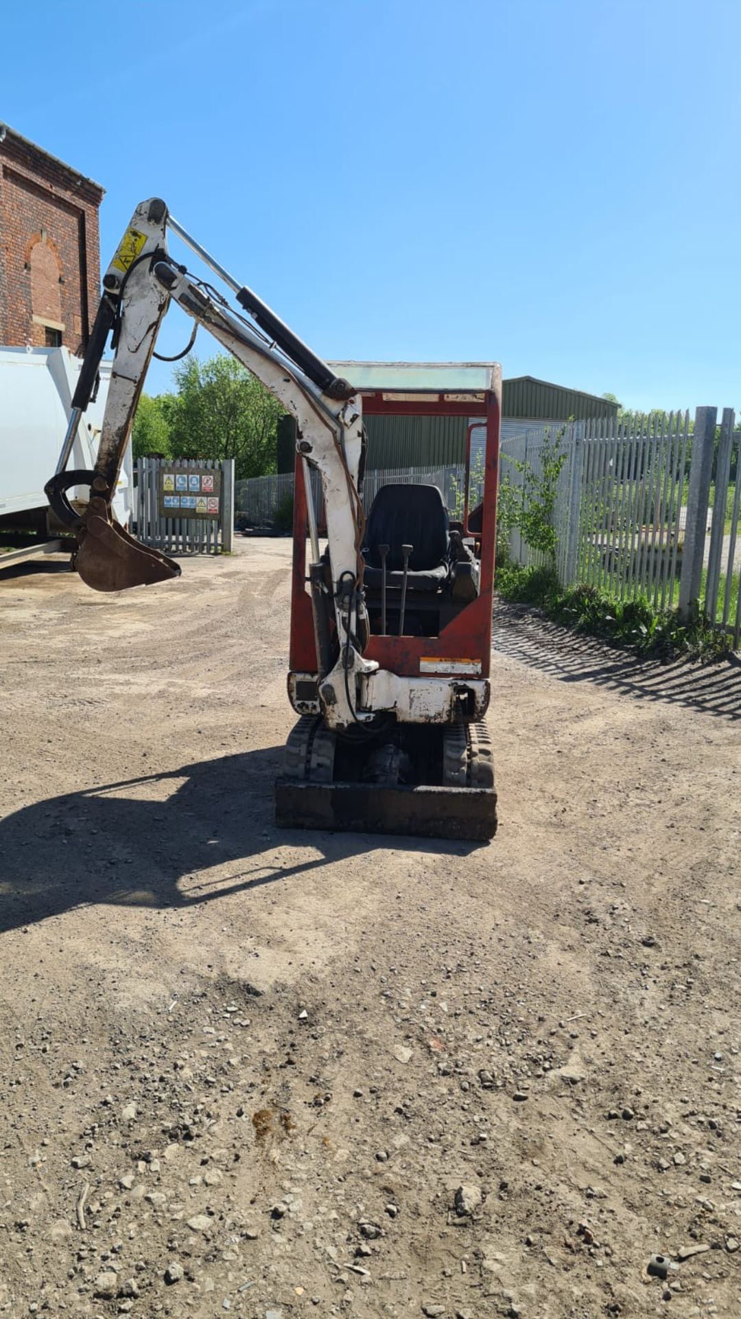 2005 Bobcat 320G 1.5 ton mini digger 3473 hours good working, 3 Cylinder Diesel engine *PLUS VAT - Image 5 of 12