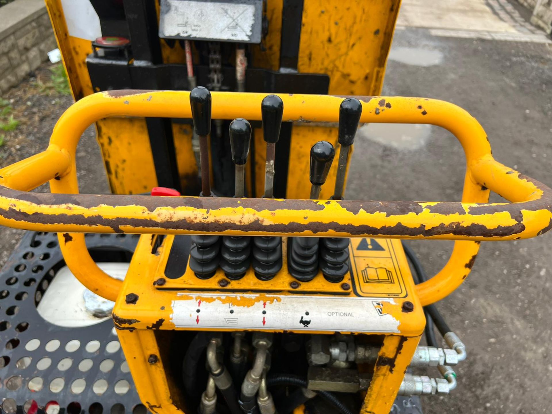 JCB Walk Behind Tracked Dumper, 2 SPEED TRACKING, ELECTRIC OR PULL START *PLUS VAT* - Image 6 of 19