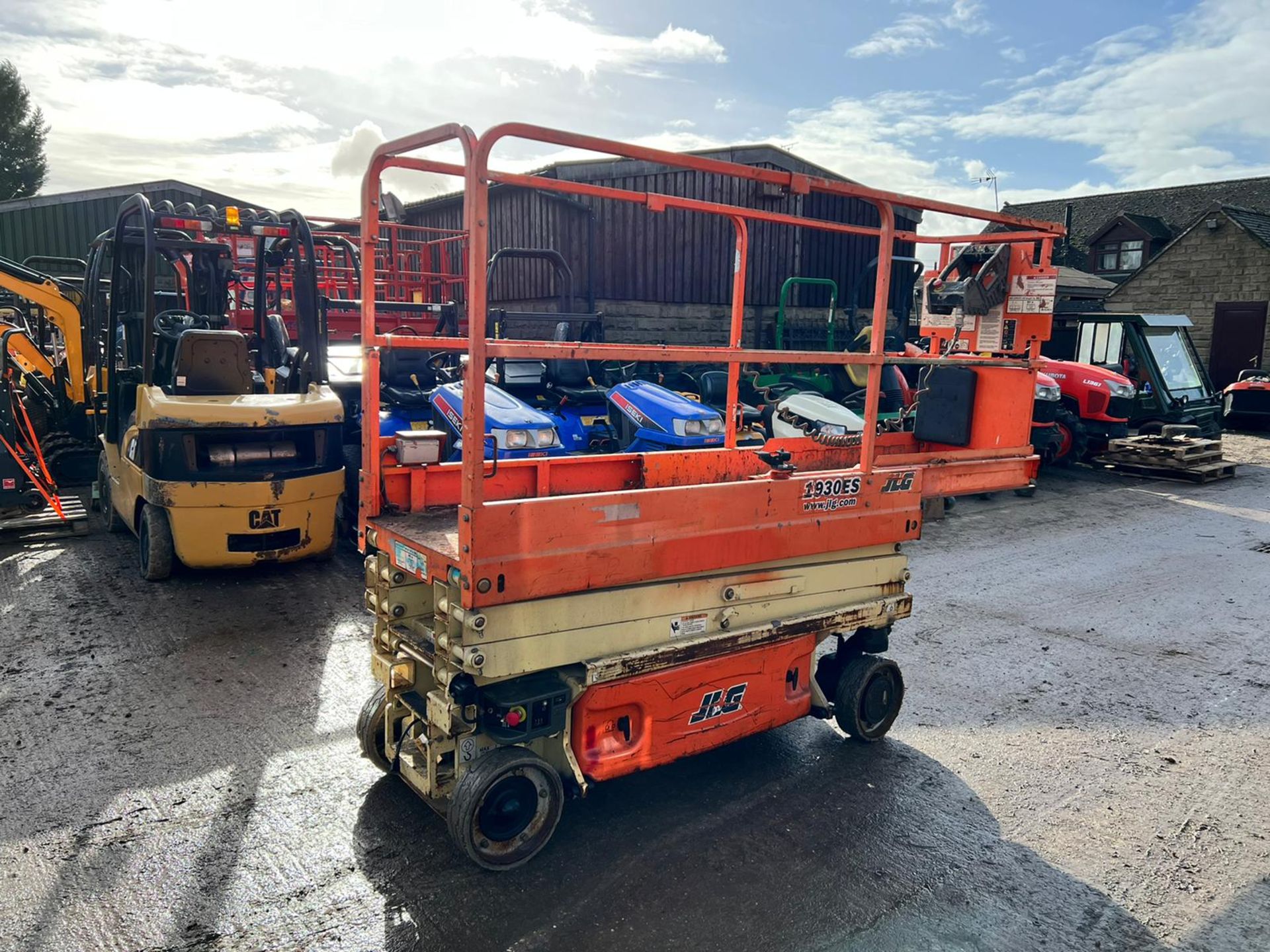 2016 JLG 1930ES ELECTRIC SCISSOR LIFT, DRIVES AND LIFTS, SHOWING A LOW 125 HOURS *PLUS VAT*