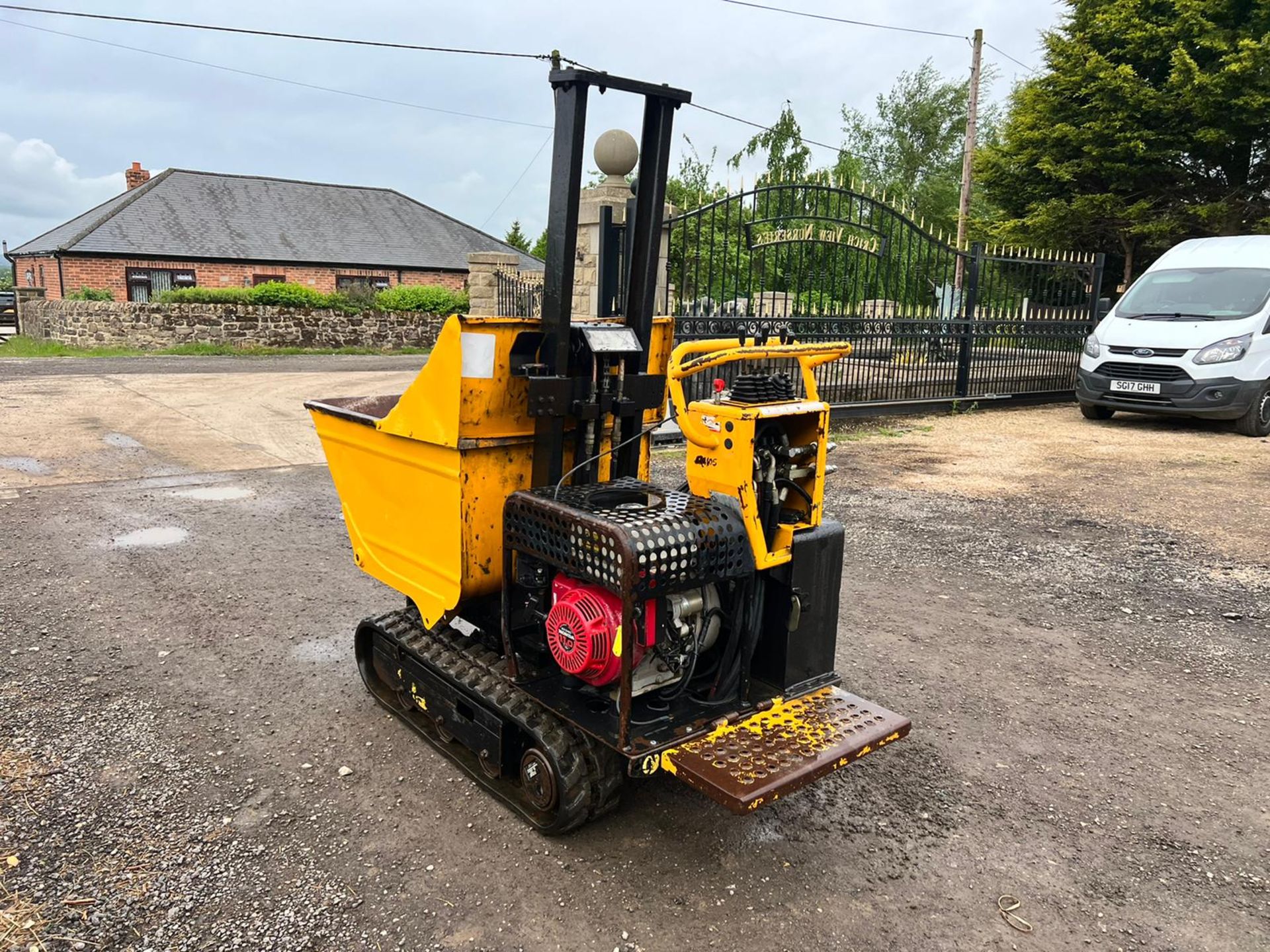 JCB Walk Behind Tracked Dumper, 2 SPEED TRACKING, ELECTRIC OR PULL START *PLUS VAT* - Image 11 of 19