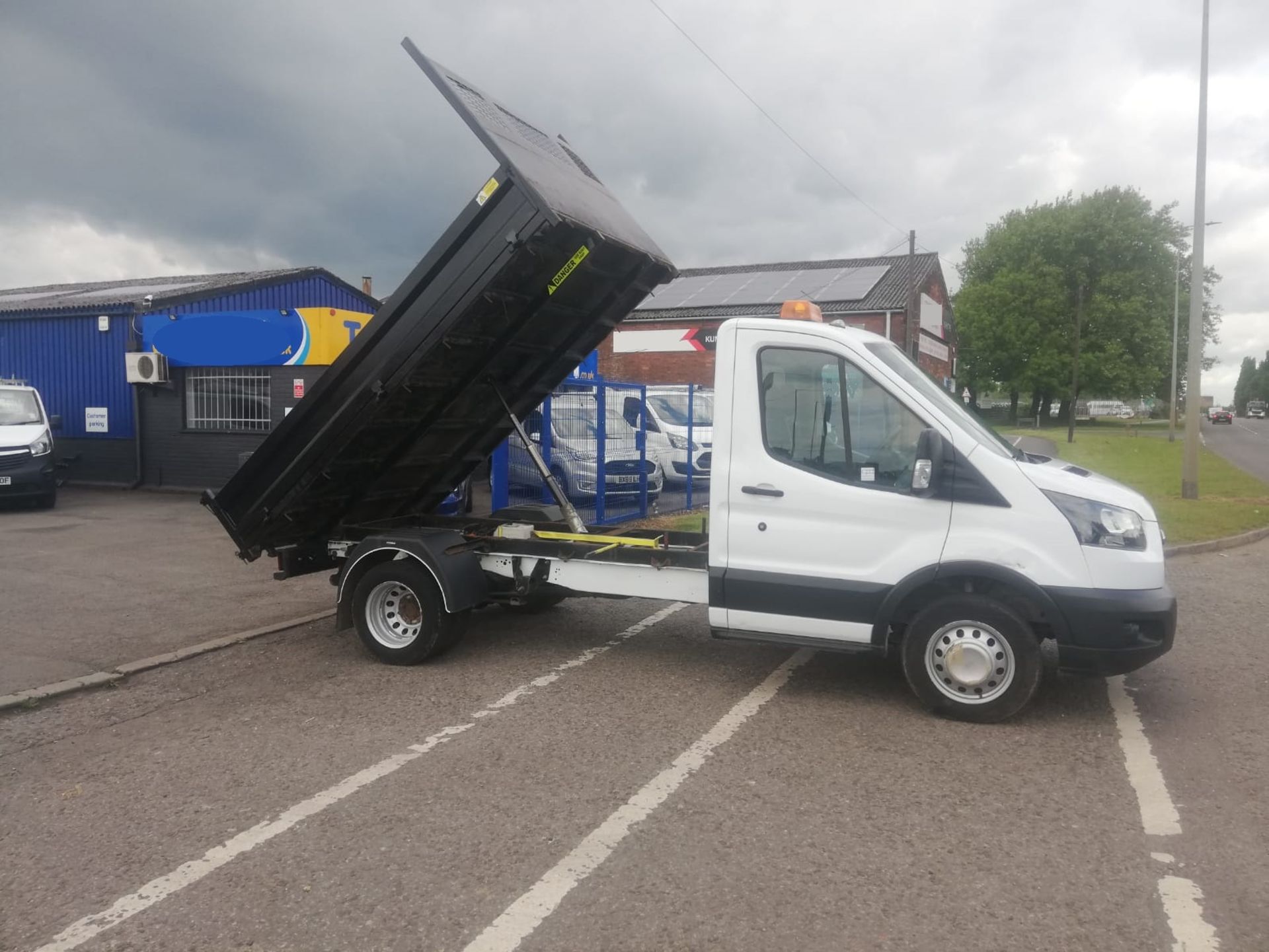 2018/68 FORD TRANSIT 350 WHITE TIPPER, EURO 6, STEEL TIPPING BODY, 2 KEYS *PLUS VAT* - Image 9 of 11