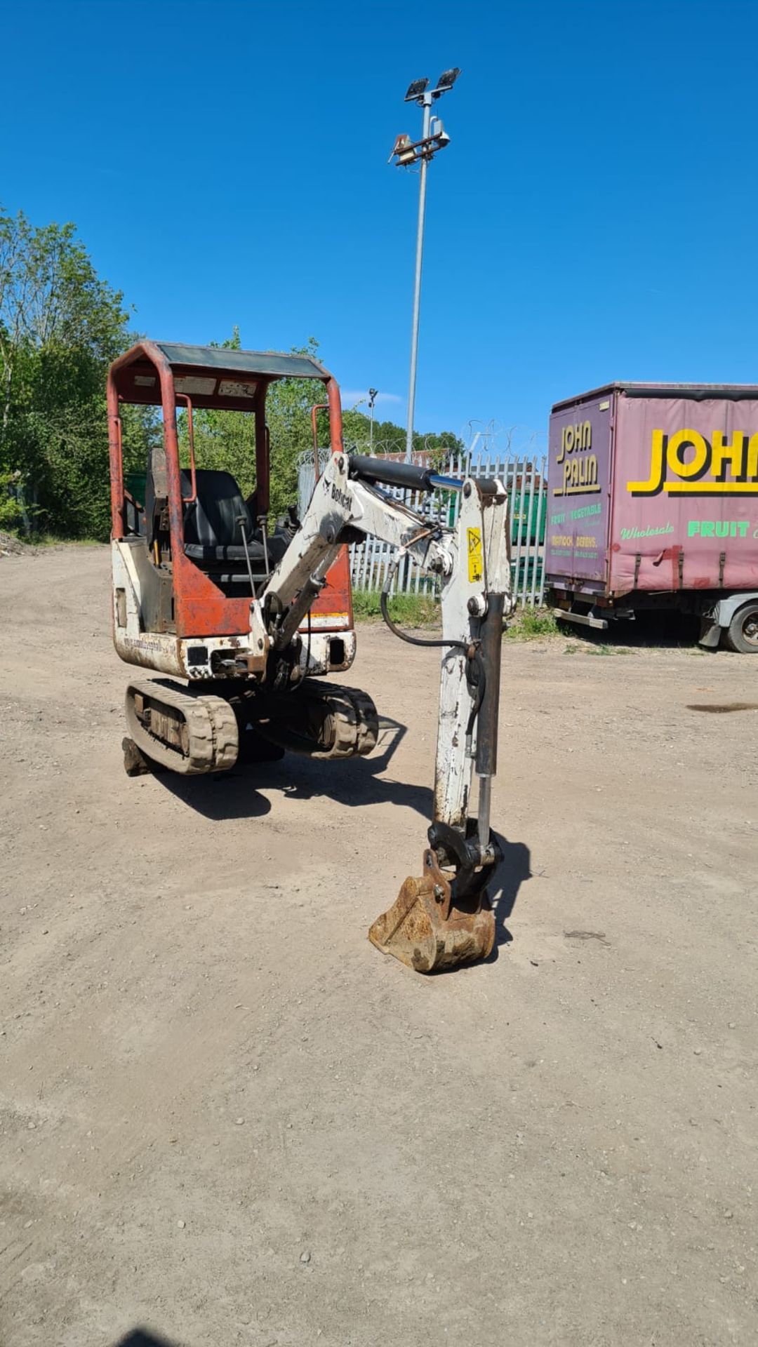 2005 Bobcat 320G 1.5 ton mini digger 3473 hours good working, 3 Cylinder Diesel engine *PLUS VAT - Image 11 of 12