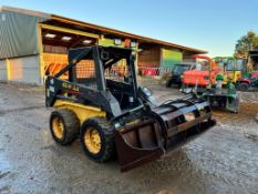 NEW HOLLAND LS160 SKIDSTEER WITH WHITES MUCK GRAB, RUNS DRIVES LIFTS, 1360 HOURS *PLUS VAT*