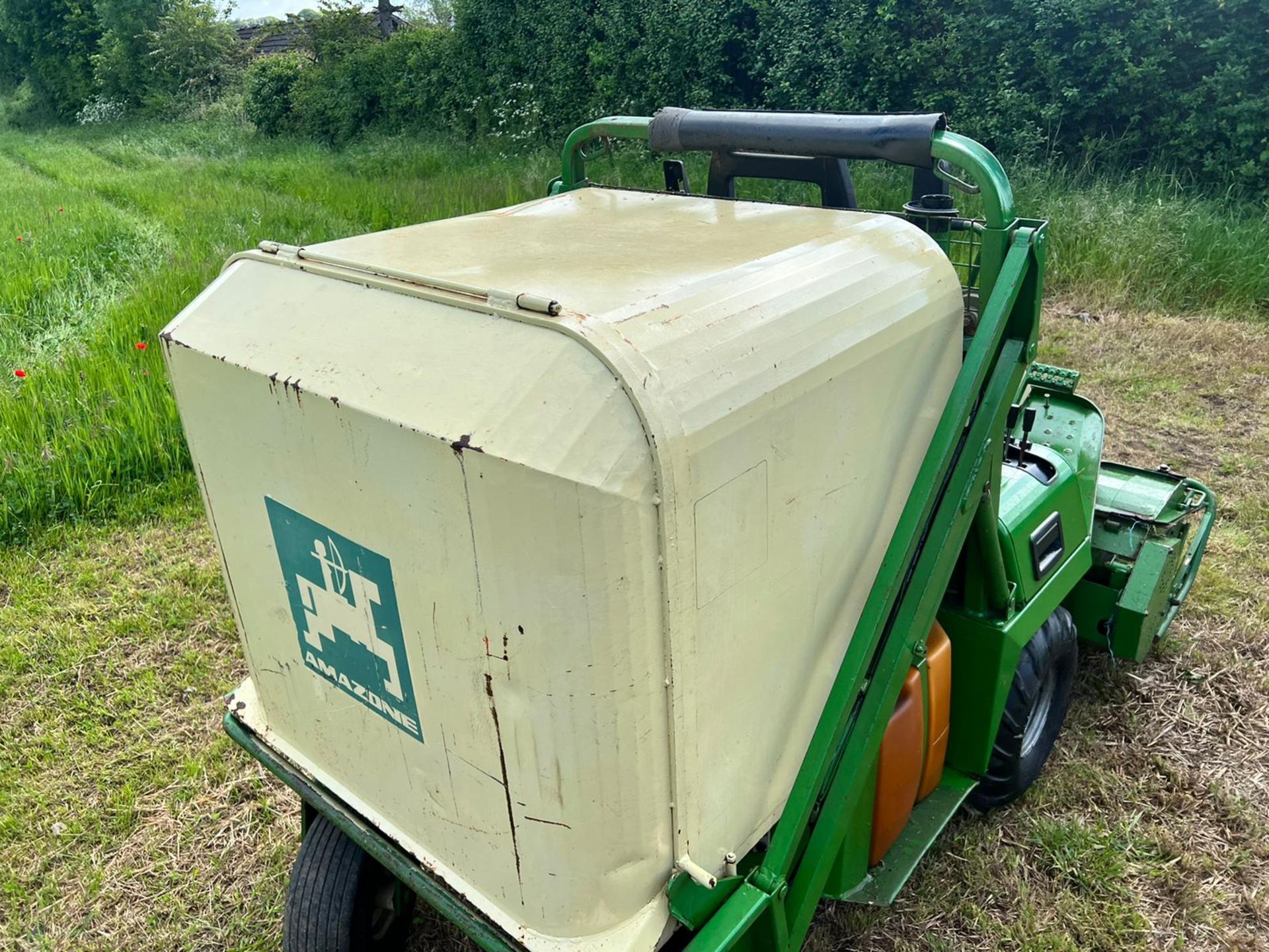 AMAZONE PROFIHOPPER DIESEL HIGH TIP MOWER *PLUS VAT* - Image 5 of 20