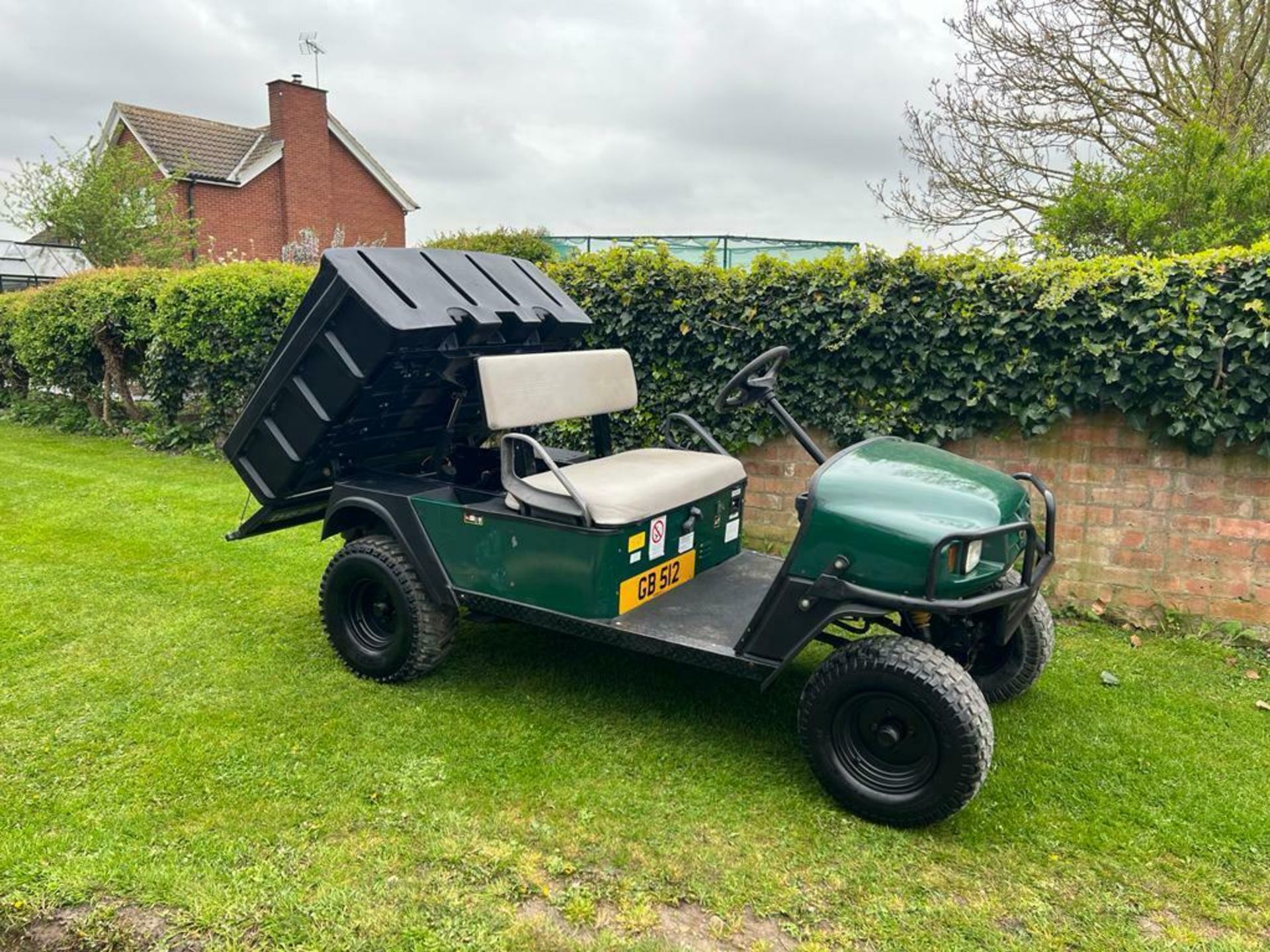 CUSHMAN EZGO ST350 PETROL GOLF BUGGY *PLUS VAT* - Image 2 of 8