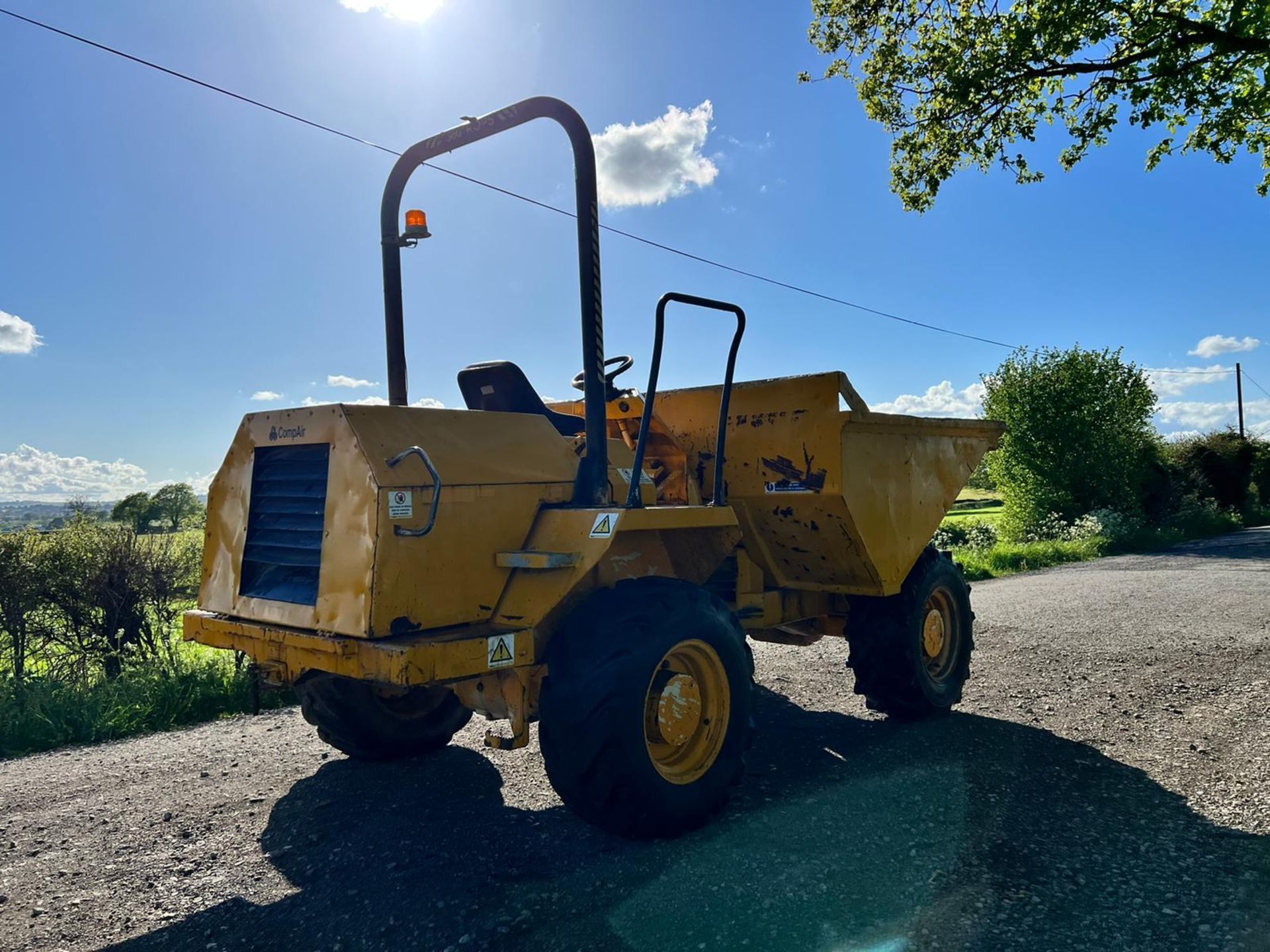 Compair Holman 6000 6 Ton Dumper, Runs Drives And Tips, Showing A Low 2833 Hours *PLUS VAT* - Image 2 of 13