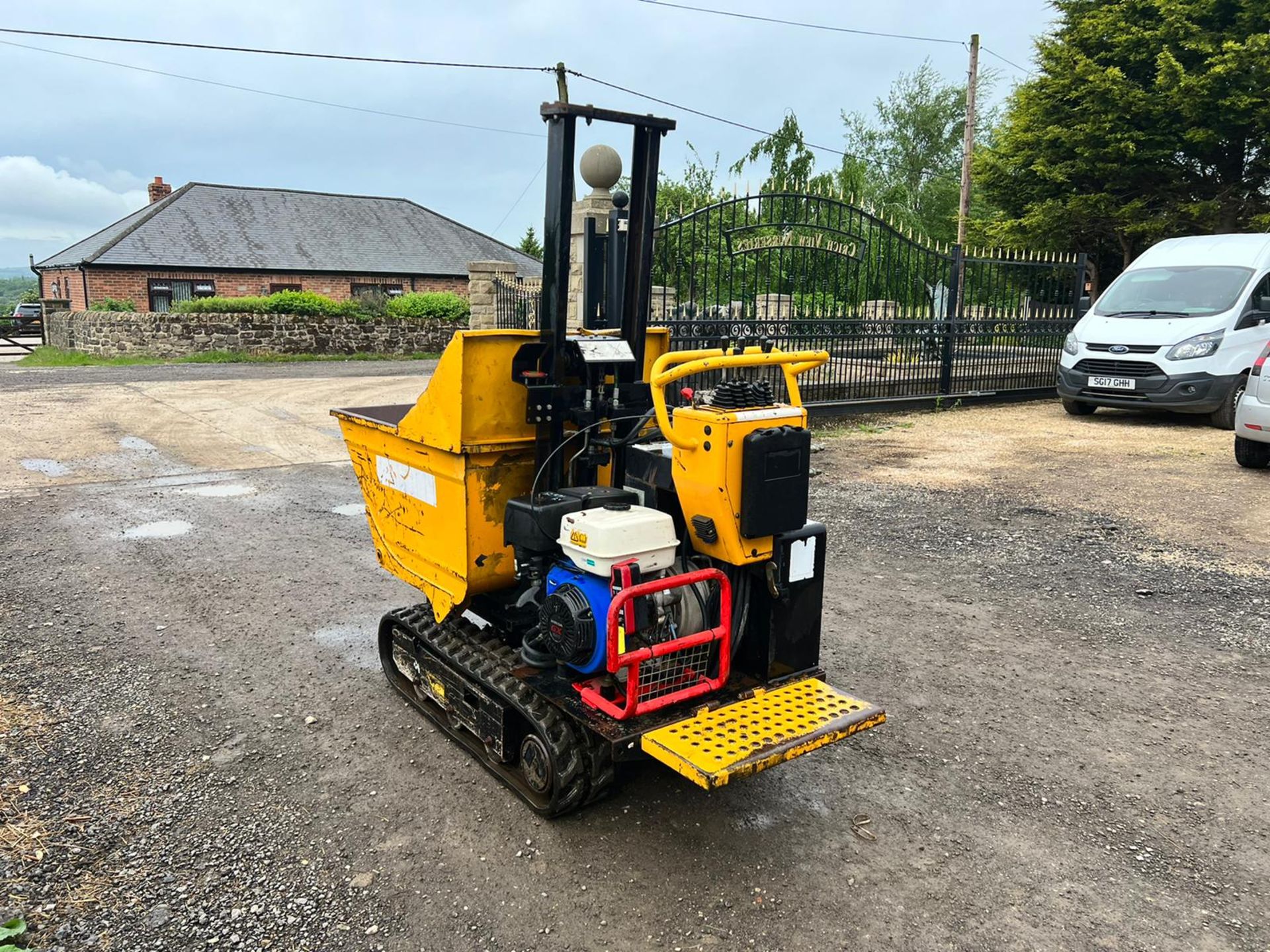 JCB Walk Behind Tracked Dumper, 2 SPEED TRACKING, ELECTRIC OR PULL START *PLUS VAT* - Image 4 of 18