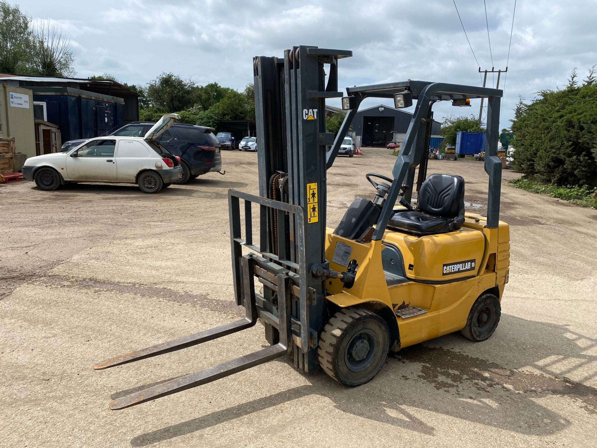 1999 CAT DP15 1.5 ton diesel forklift, 8000 hours, free lift container mast, side shift, *PLUS VAT* - Image 2 of 6