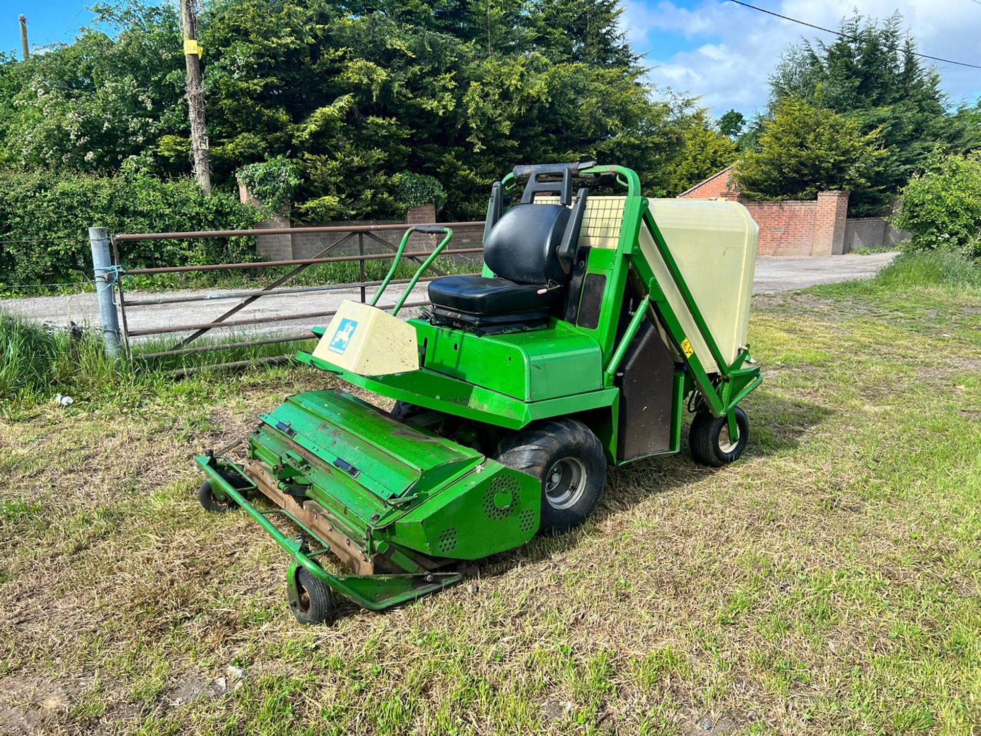 AMAZONE PROFIHOPPER DIESEL HIGH TIP MOWER *PLUS VAT* - Image 2 of 20