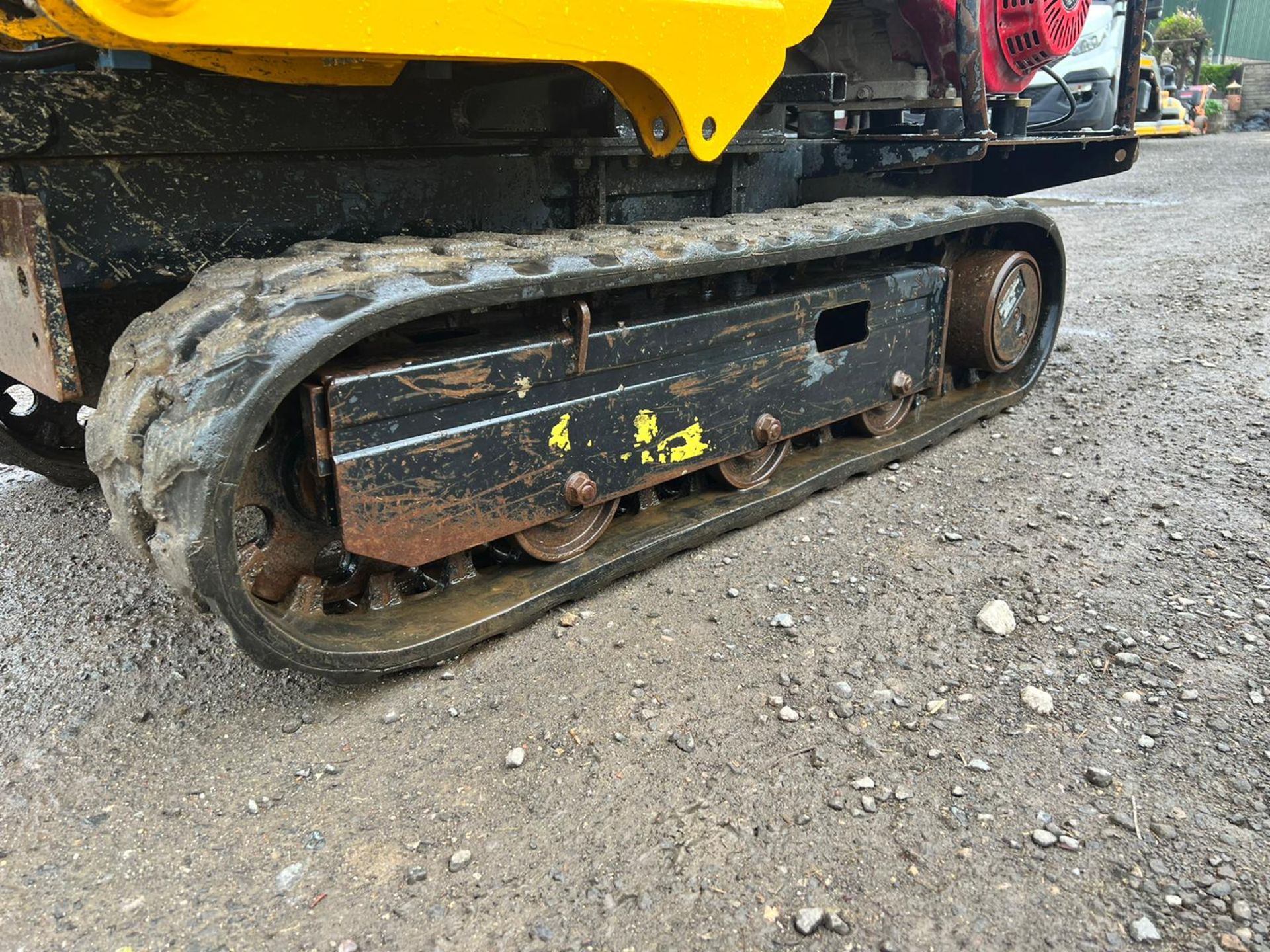 JCB Walk Behind Tracked Dumper, 2 SPEED TRACKING, ELECTRIC OR PULL START *PLUS VAT* - Image 18 of 19