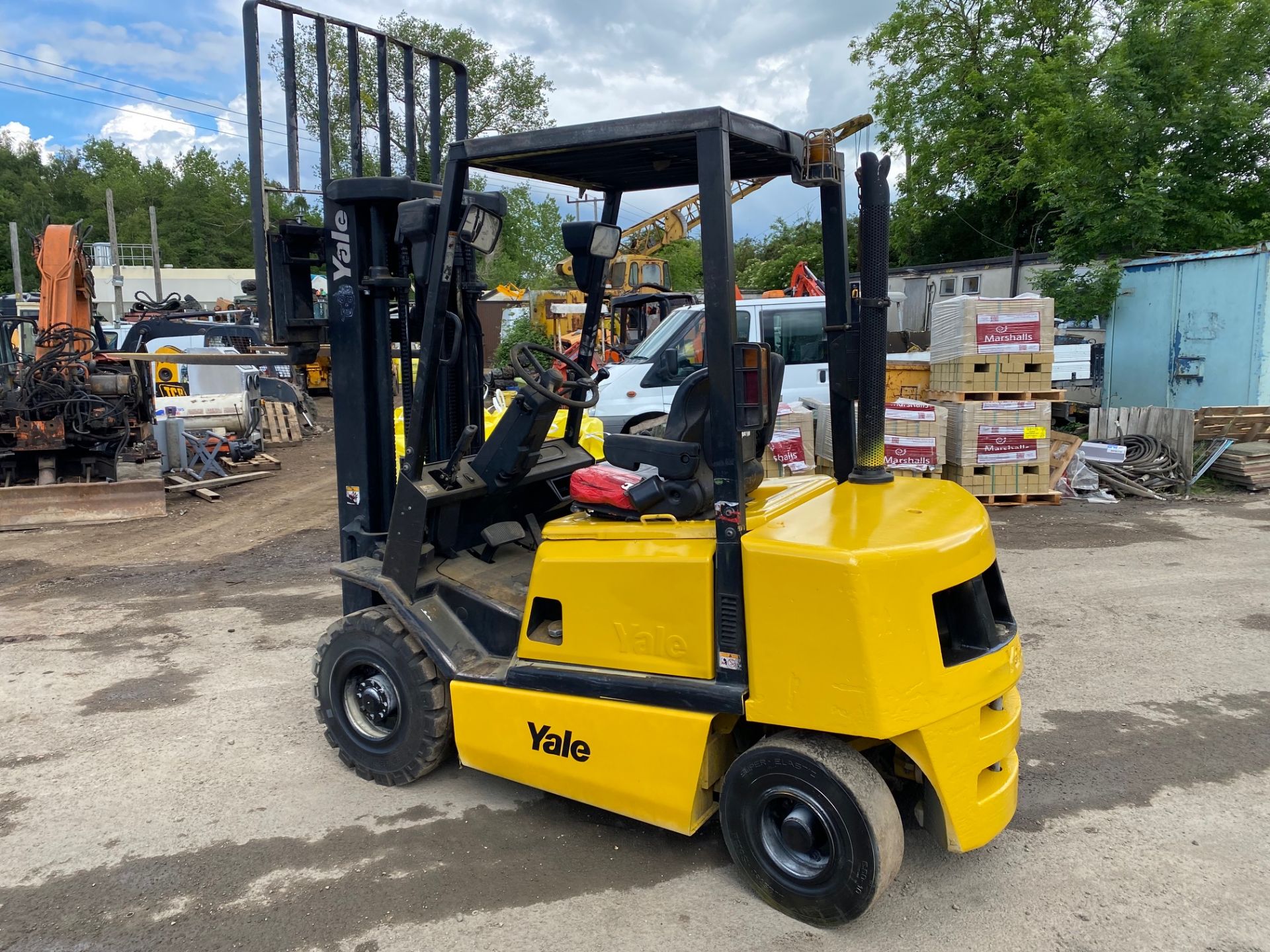 2005 Yale GDP25 diesel forklift, freelift mast container spec, Mazda Diesel engine *PLUS VAT* - Image 3 of 5