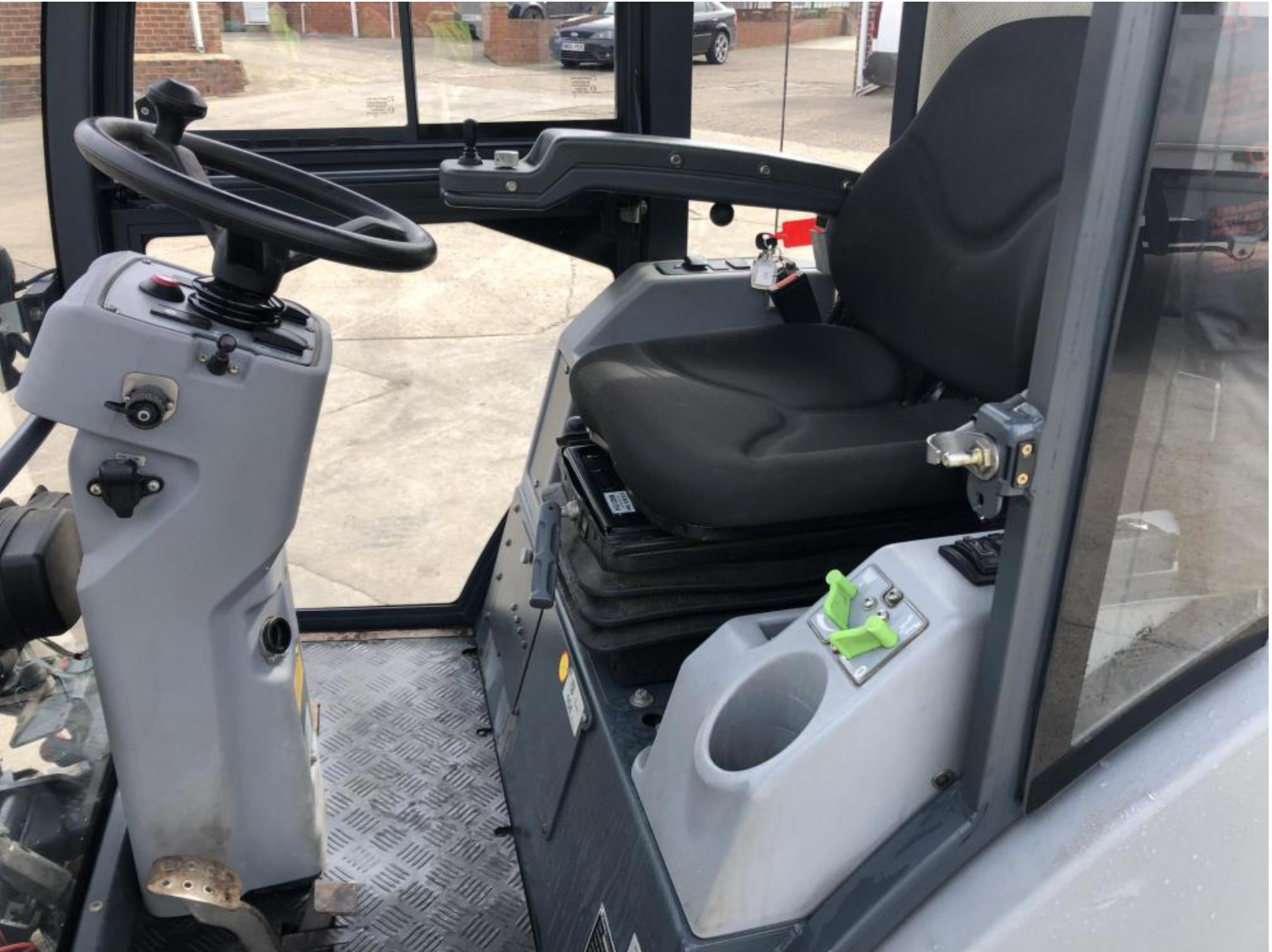 2015 64 plate hako 600 citymaster sweeper, Jet wash air conditioning*PLUS VAT* - Image 6 of 15