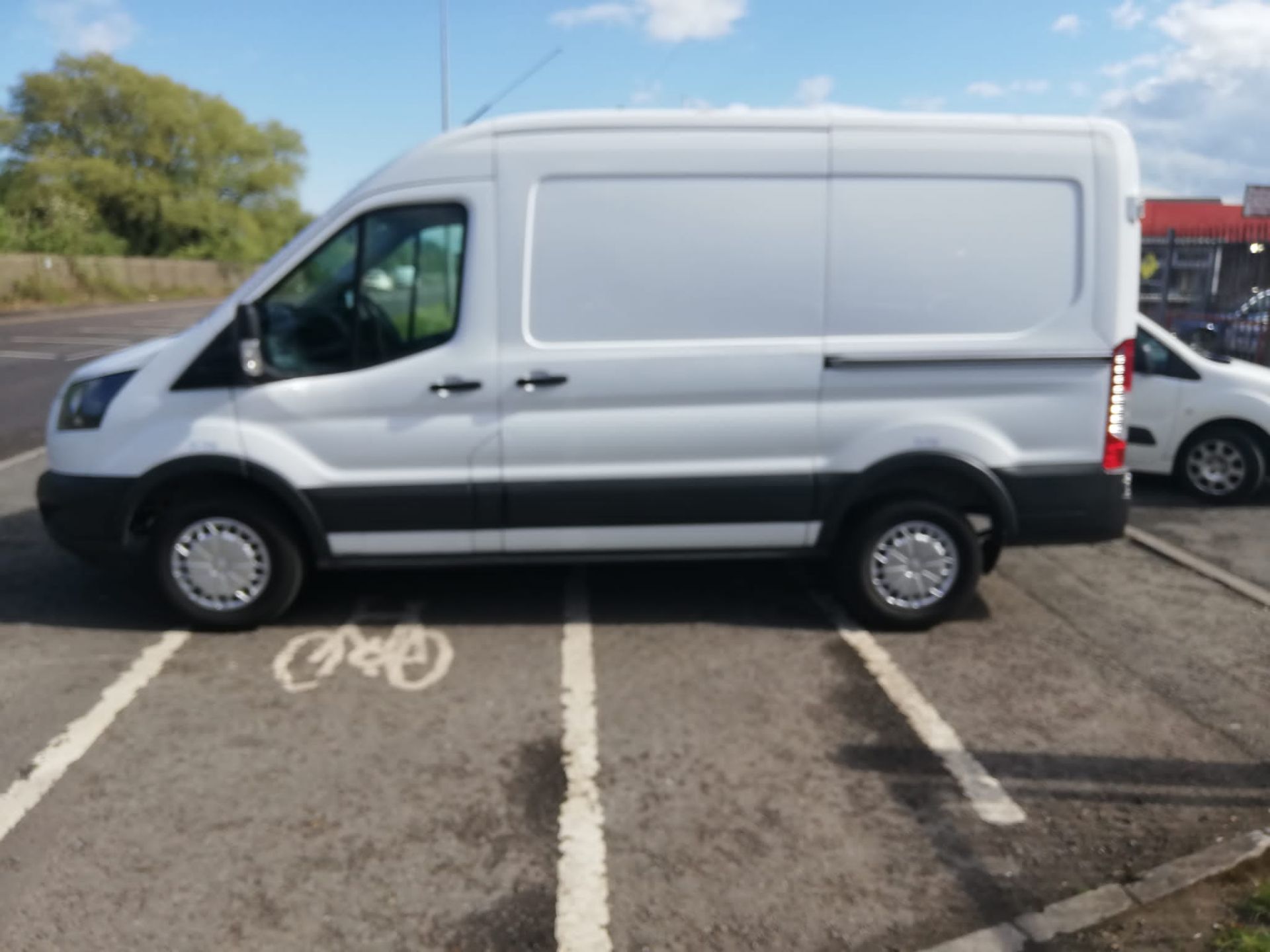 2017 67 FORD TRANSIT 350 WHITE VAN 110k miles with part history,170bhp,Fwd *PLUS VAT* - Image 5 of 10