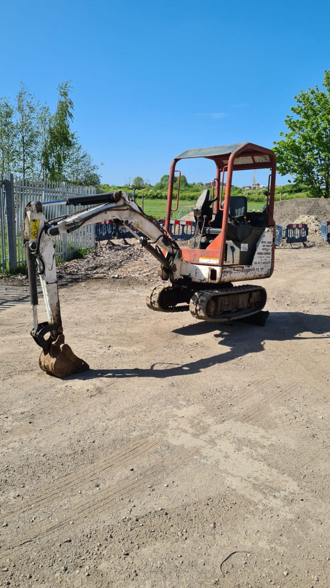 2005 Bobcat 320G 1.5 ton mini digger 3473 hours good working, 3 Cylinder Diesel engine *PLUS VAT