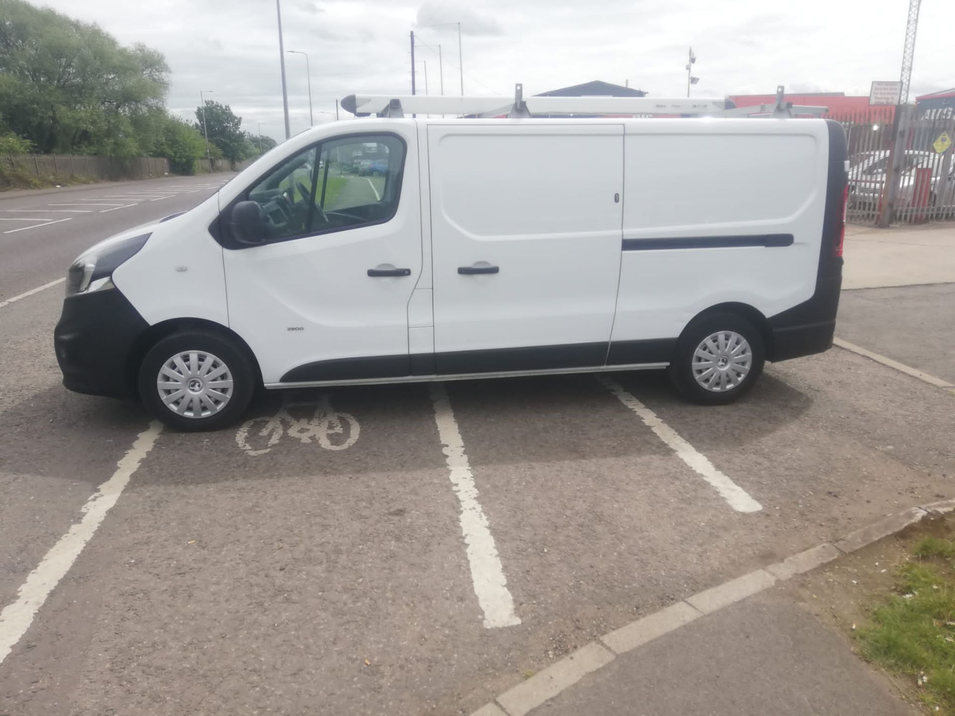 2016 66 VAUXHALL VIVARO 2900 CDTI, 67k miles, Euro 6, Full mot "PLUS VAT" - Image 4 of 9