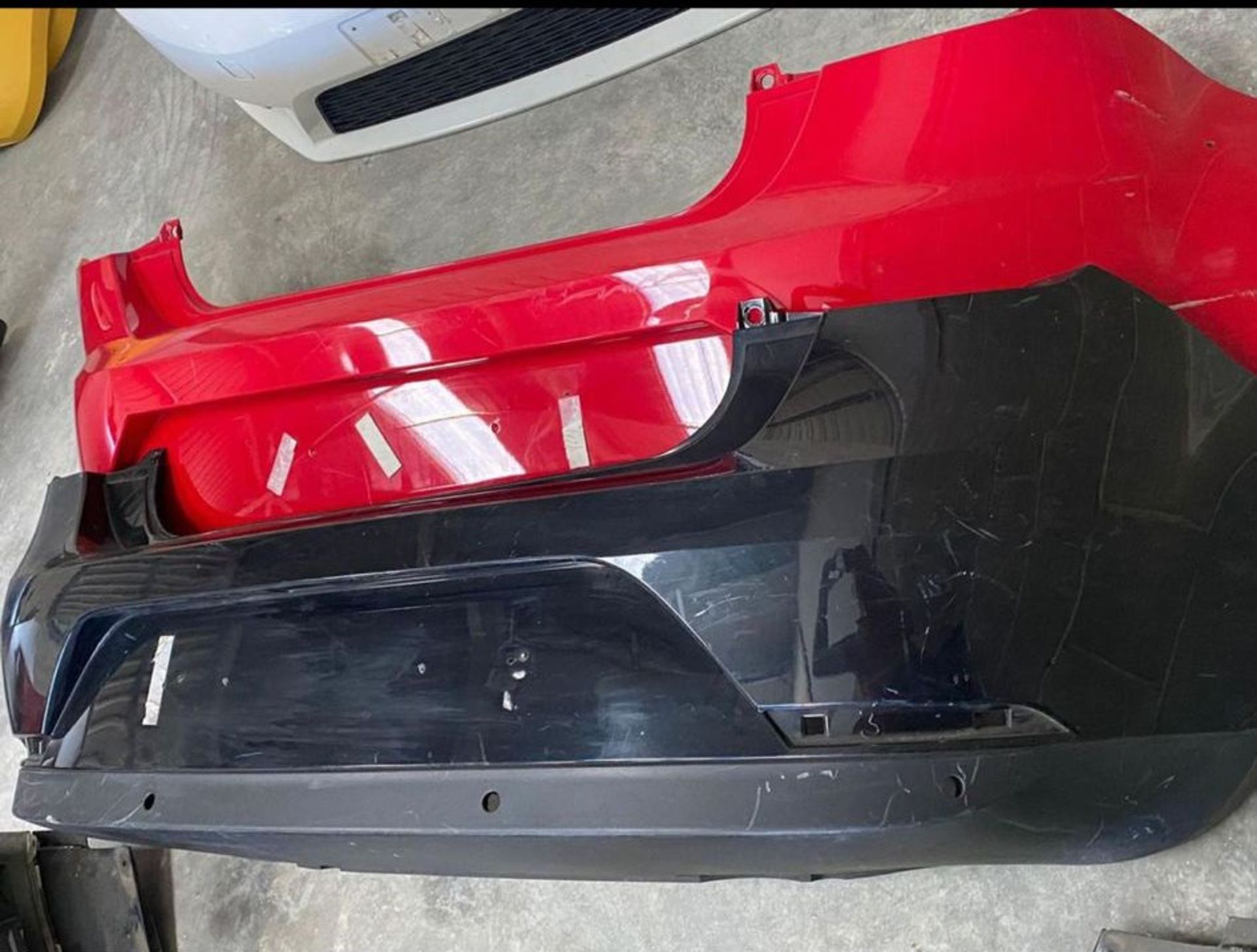 Large job lot of used seat Ibiza and Leon bumper front and rear and some a sets of doors and lights - Image 5 of 5