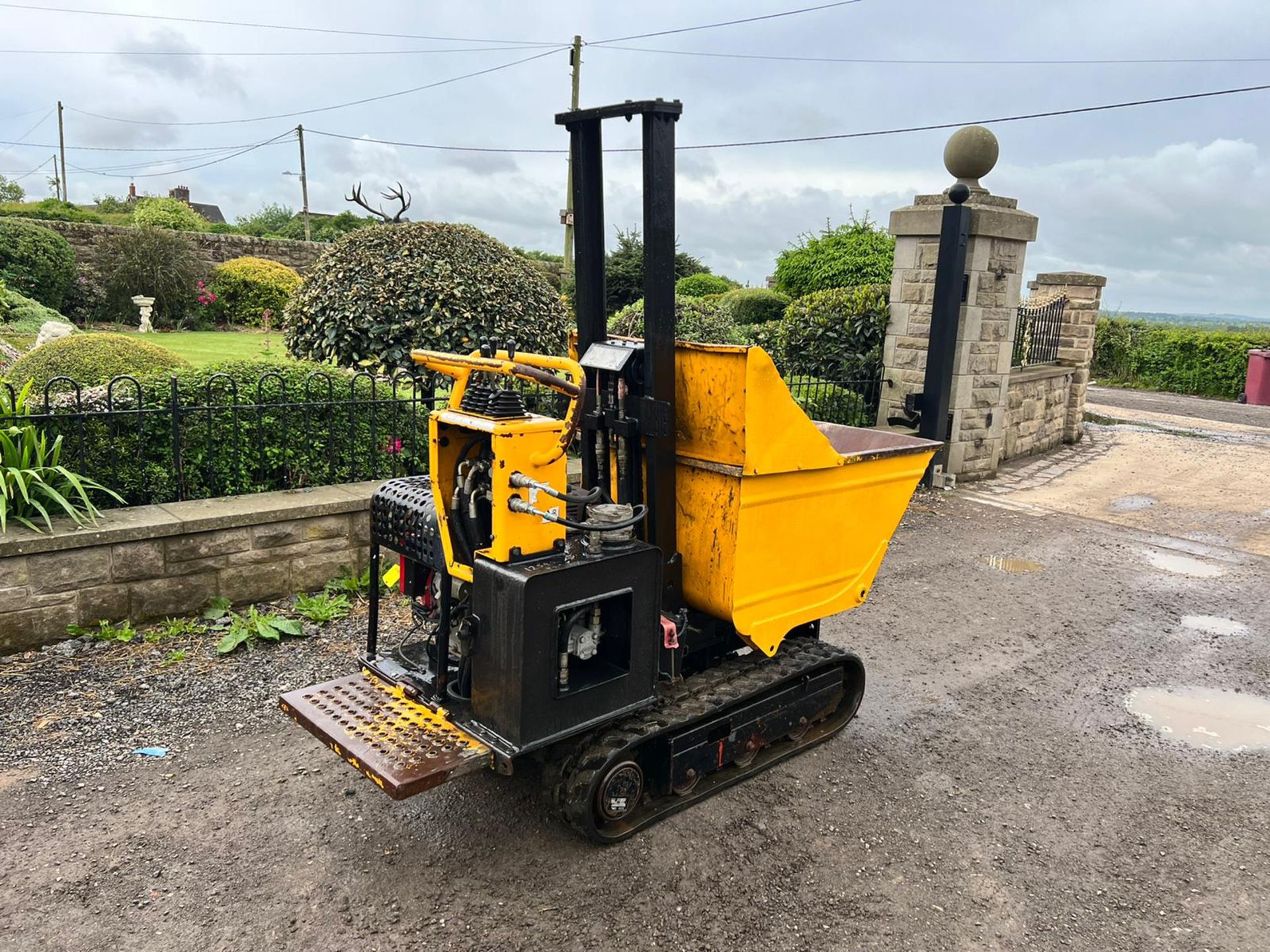 JCB Walk Behind Tracked Dumper, 2 SPEED TRACKING, ELECTRIC OR PULL START *PLUS VAT* - Image 12 of 19