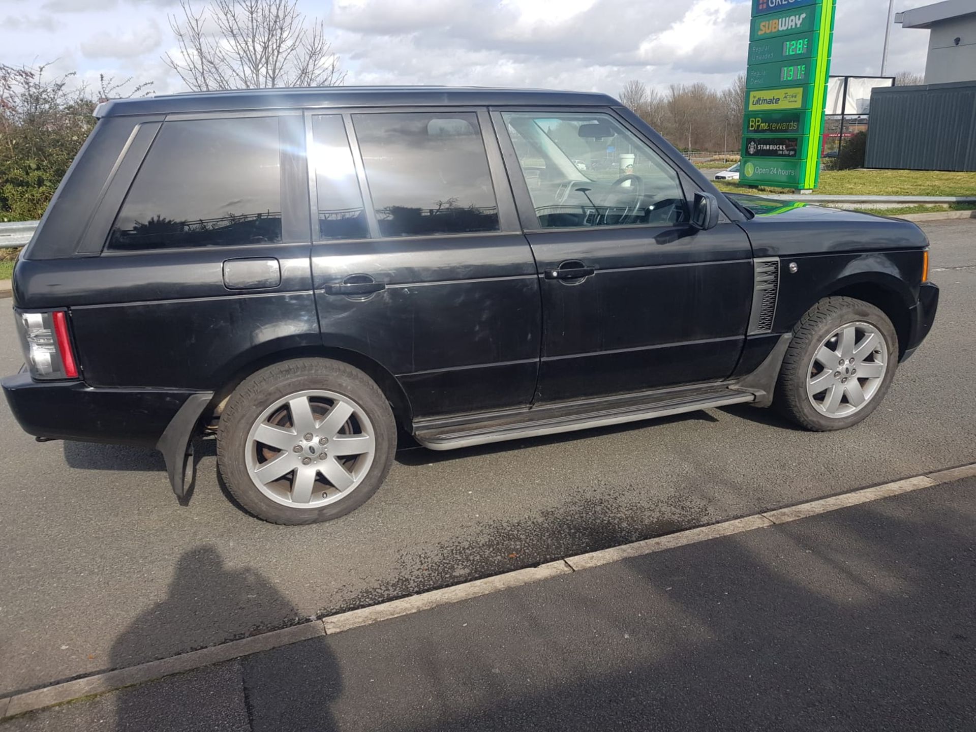 2003/52 LAND ROVER RANGE ROVER VOGUE TDV6 AUT 3.0 BLACK ESTATE, LOW MILES FOR AGE *NO VAT* - Image 7 of 22