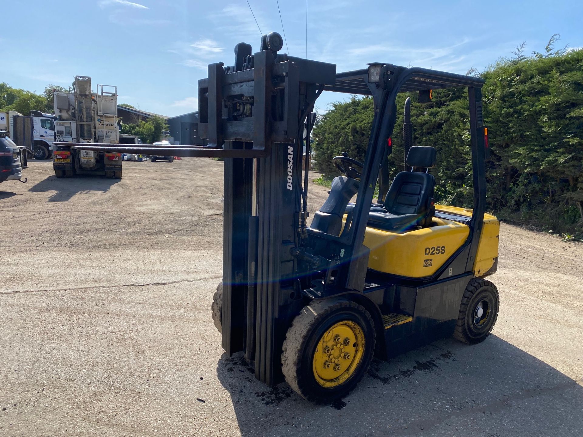 2006 Doosan DS25 2.5 ton lift forklift, 8900 hours, Cummins engine *PLUS VAT* - Image 2 of 6