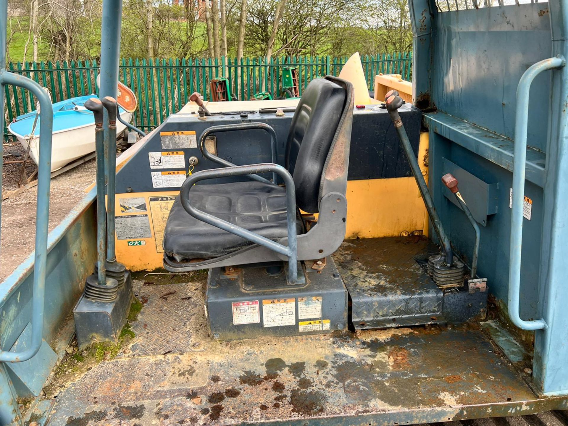 Yanmar C50R-2 5 Ton Reverse Drive Tracked Dumper, Runs Drives And Tips *PLUS VAT* - Image 11 of 19