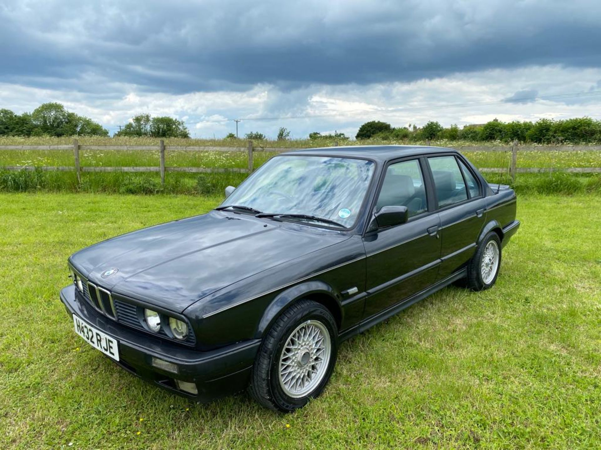 1991 BMW E30 325I SE BLACK SALOON *NO VAT* - Image 3 of 8