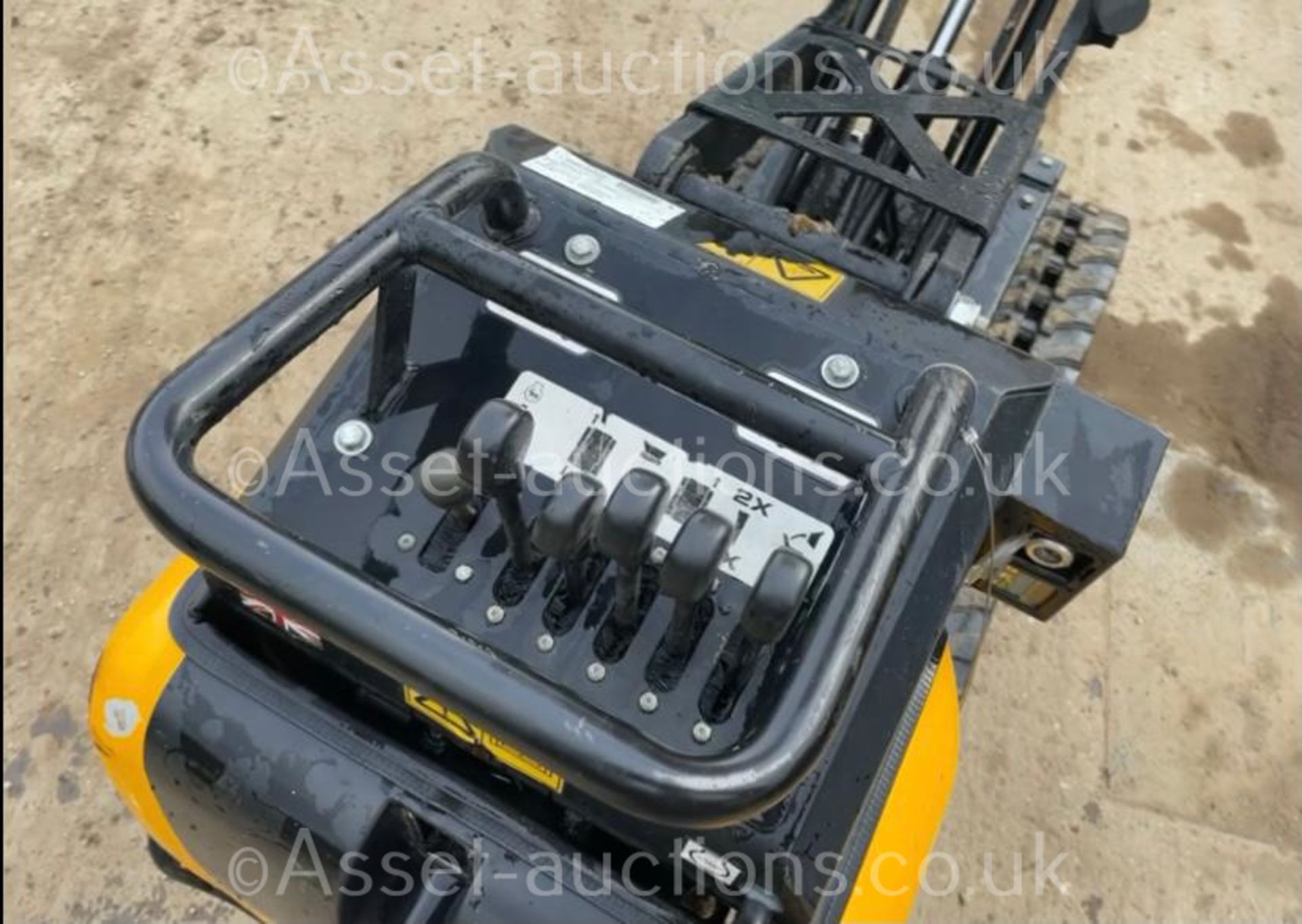 2018 JCB HTD-5 DIESEL TRACKED DUMPER, RUNS DRIVES AND WORKS WELL, HIGH TIP DUMP *PLUS VAT* - Image 7 of 7